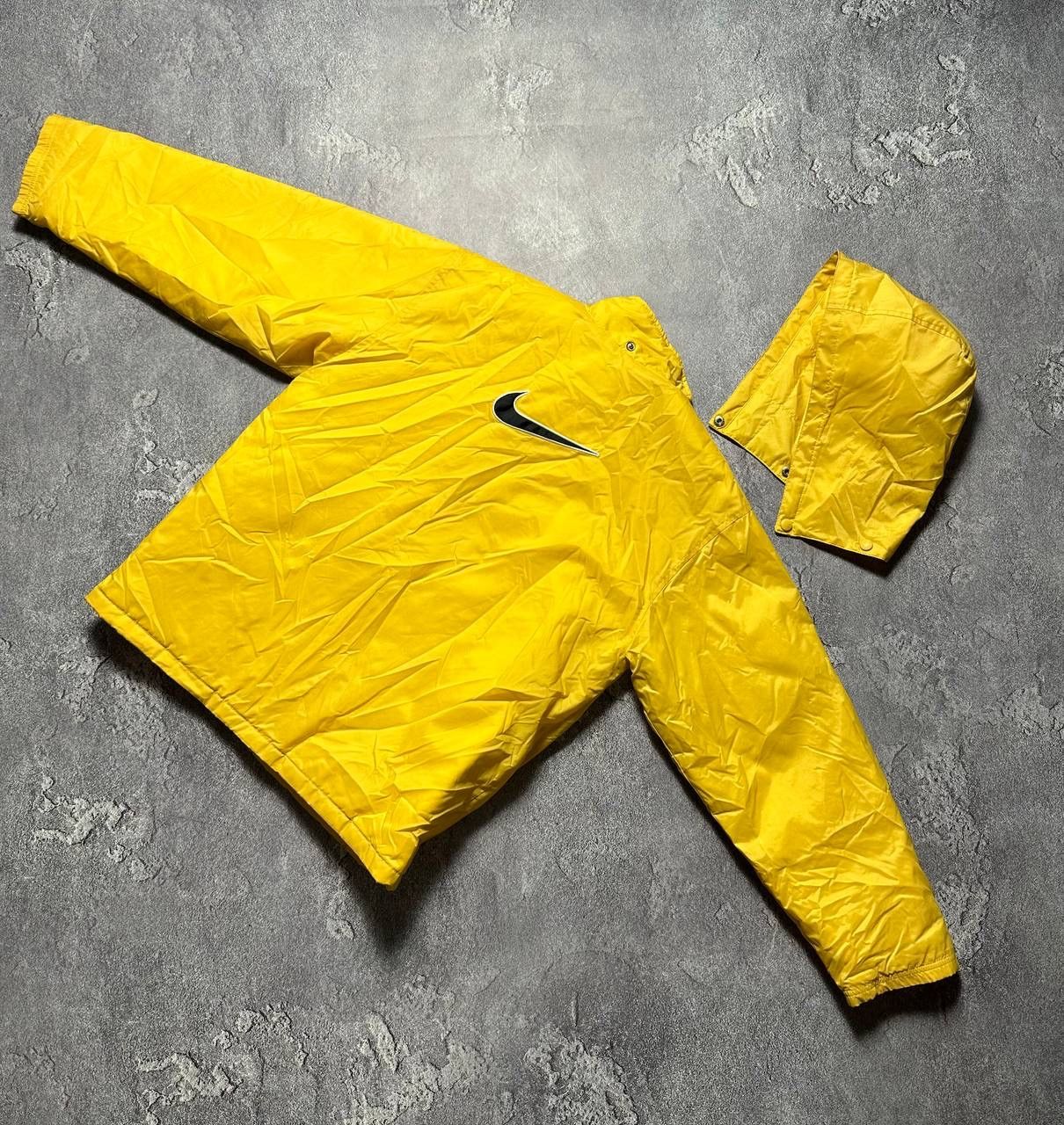 Nike × Vintage Nike Vintage Yellow Big logo Jacket Size US XL / EU 56 / 4 - 1 Thumbnail