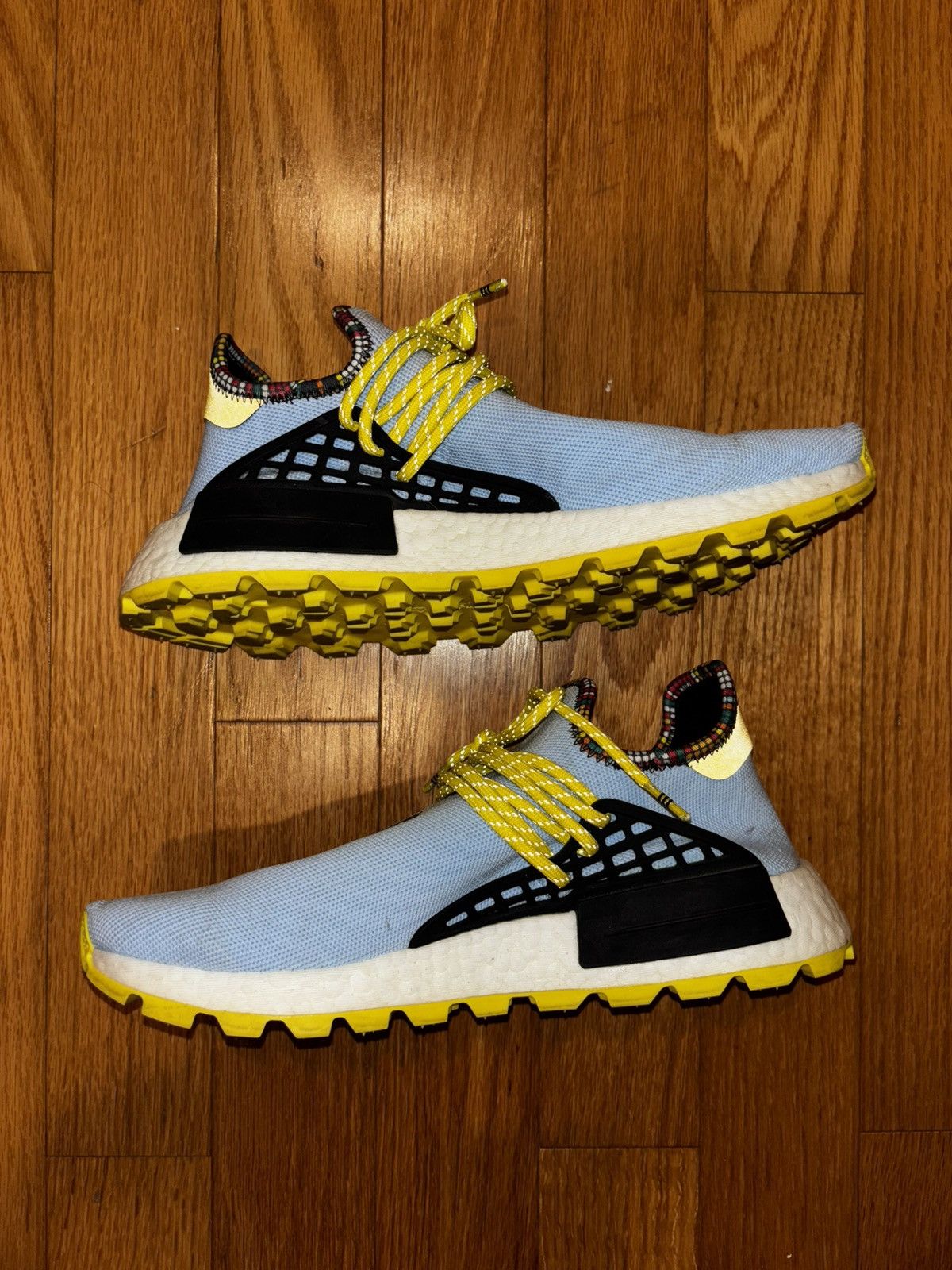 Adidas × Pharrell Adidas x Pharrell NMD Hu Size US 9.5 / EU 42-43 - 2 Thumbnail