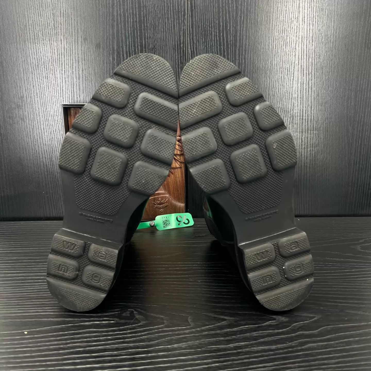 Alexander Wang Alexander Wang Chelsea Boots Black 38 Near New Size US 7.5 / IT 37.5 - 7 Thumbnail