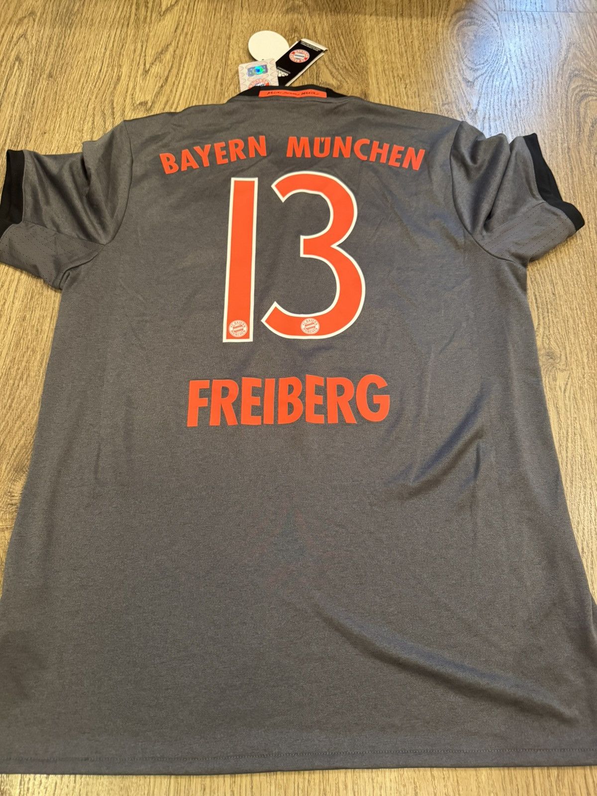 Adidas BAYERN MUNICH 2016 2017 AWAY FOOTBALL SHIRT ADIDAS SIZE M Size US M / EU 48-50 / 2 - 13 Thumbnail