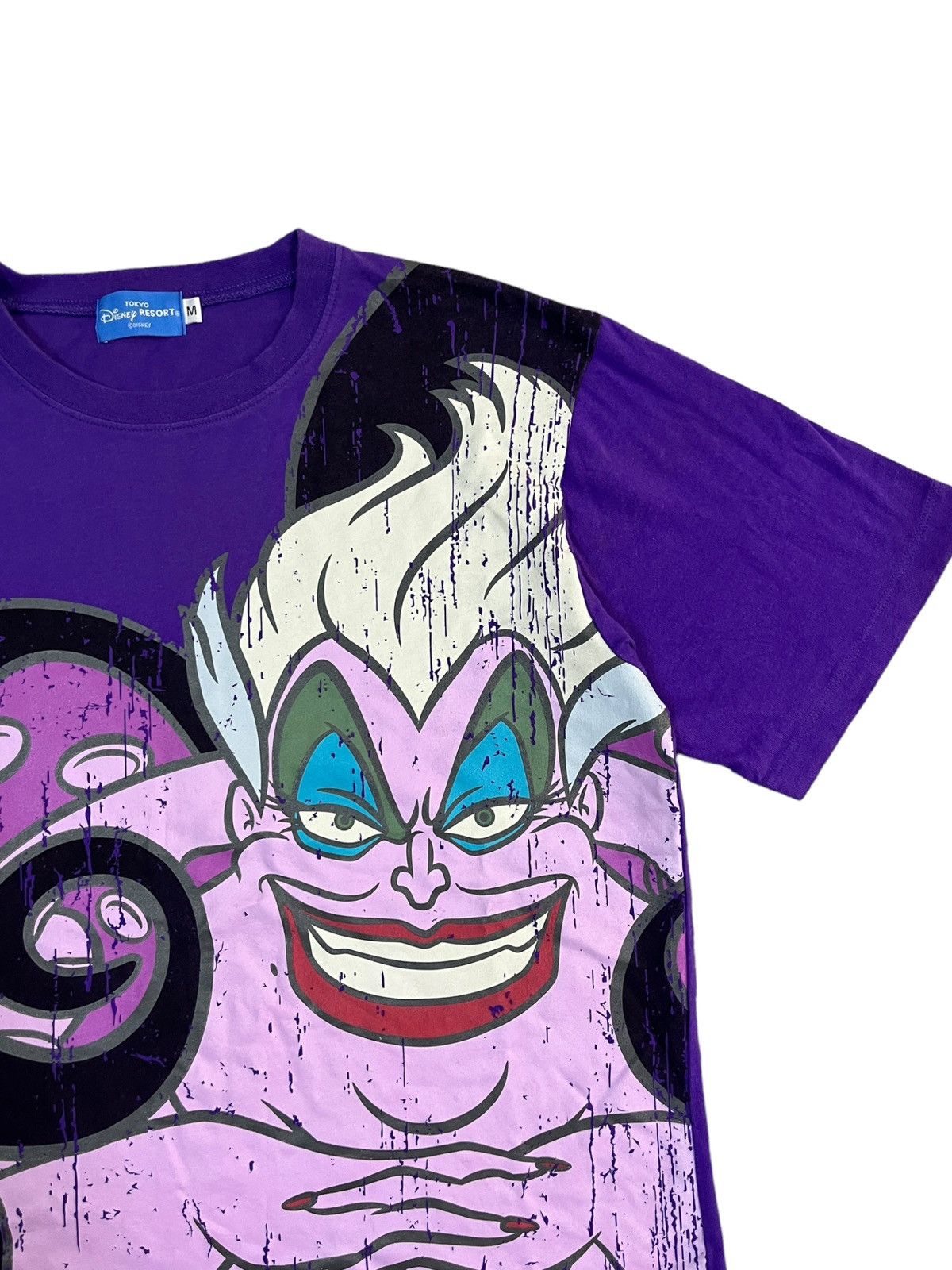 Disney Vintage Disney Ursula AOP Size US M / EU 48-50 / 2 - 2 Thumbnail