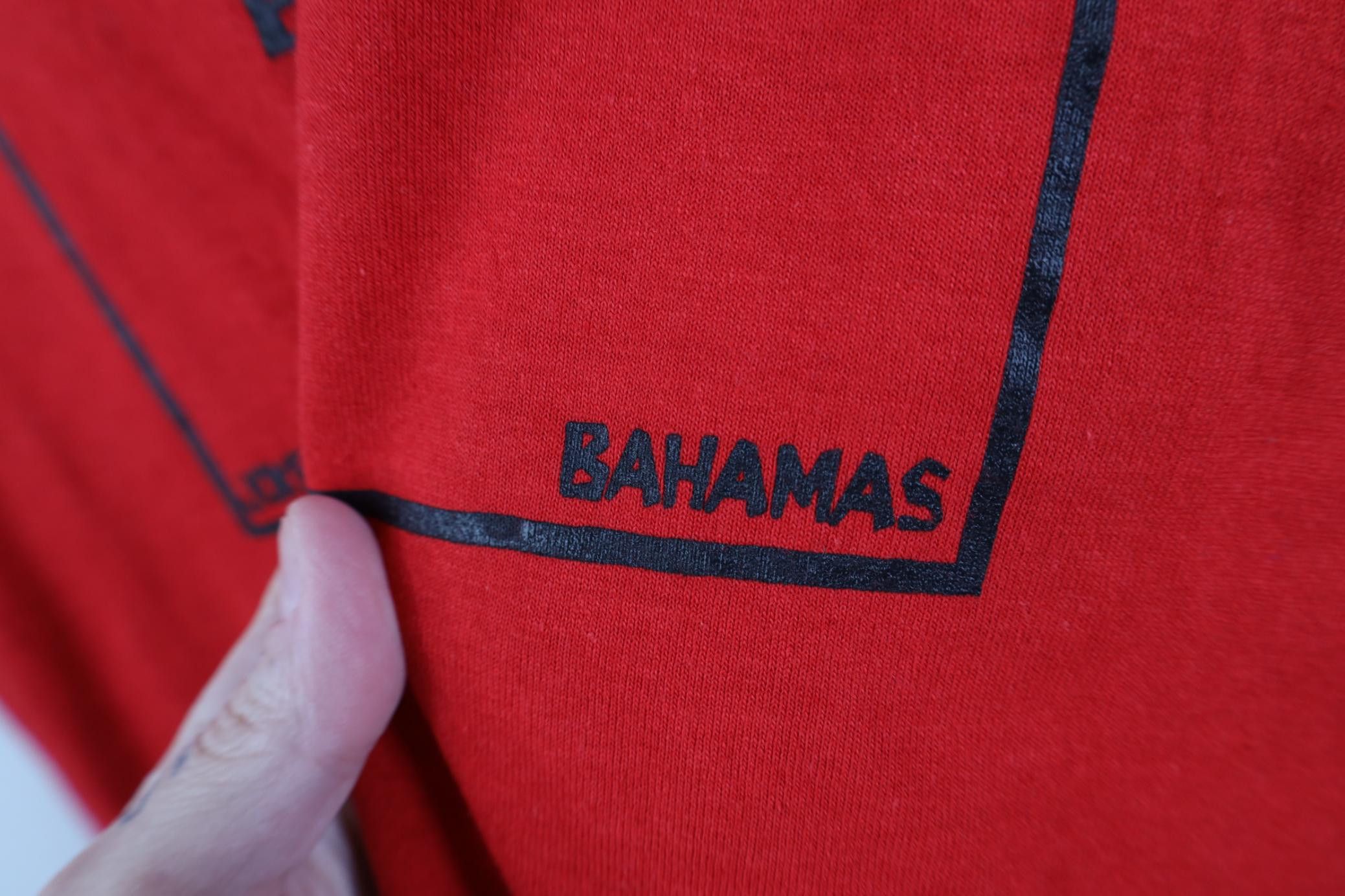 Vintage Vintage 90s Streetwear I No Want No Bahamas T-Shirt Red USA Size US XL / EU 56 / 4 - 6 Thumbnail