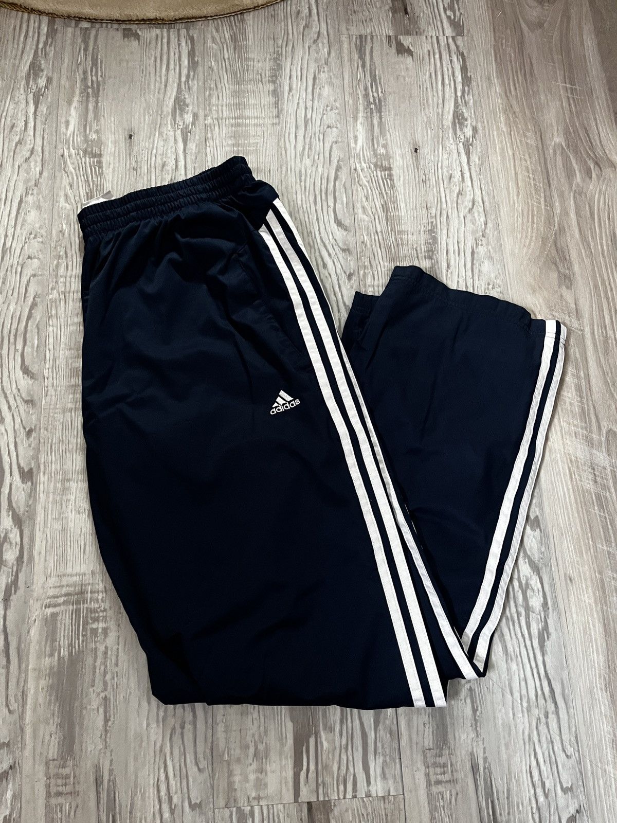 Adidas × Vintage Vintage Adidas Windbreaker Nylon Pants Size US 34 / EU 50 - 1 Thumbnail