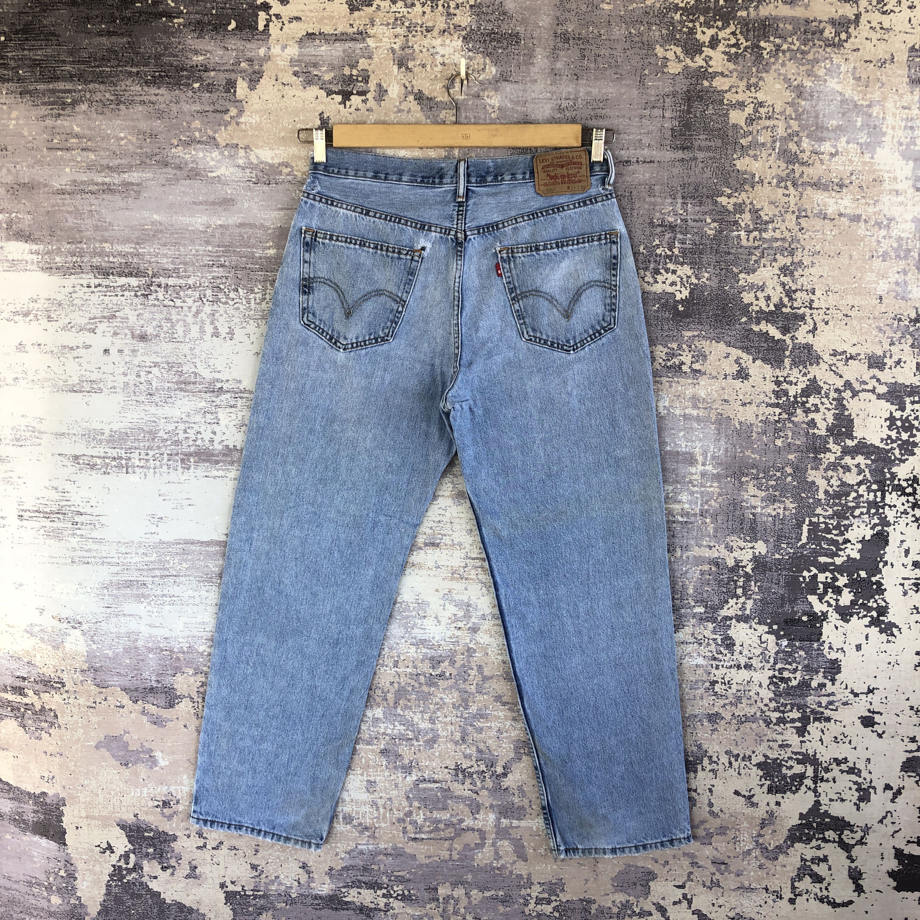 Levi's Vintage Levis 550 Faded Jeans Levi's 550 Light Wash Denim Size US 32 / EU 48 - 4 Thumbnail