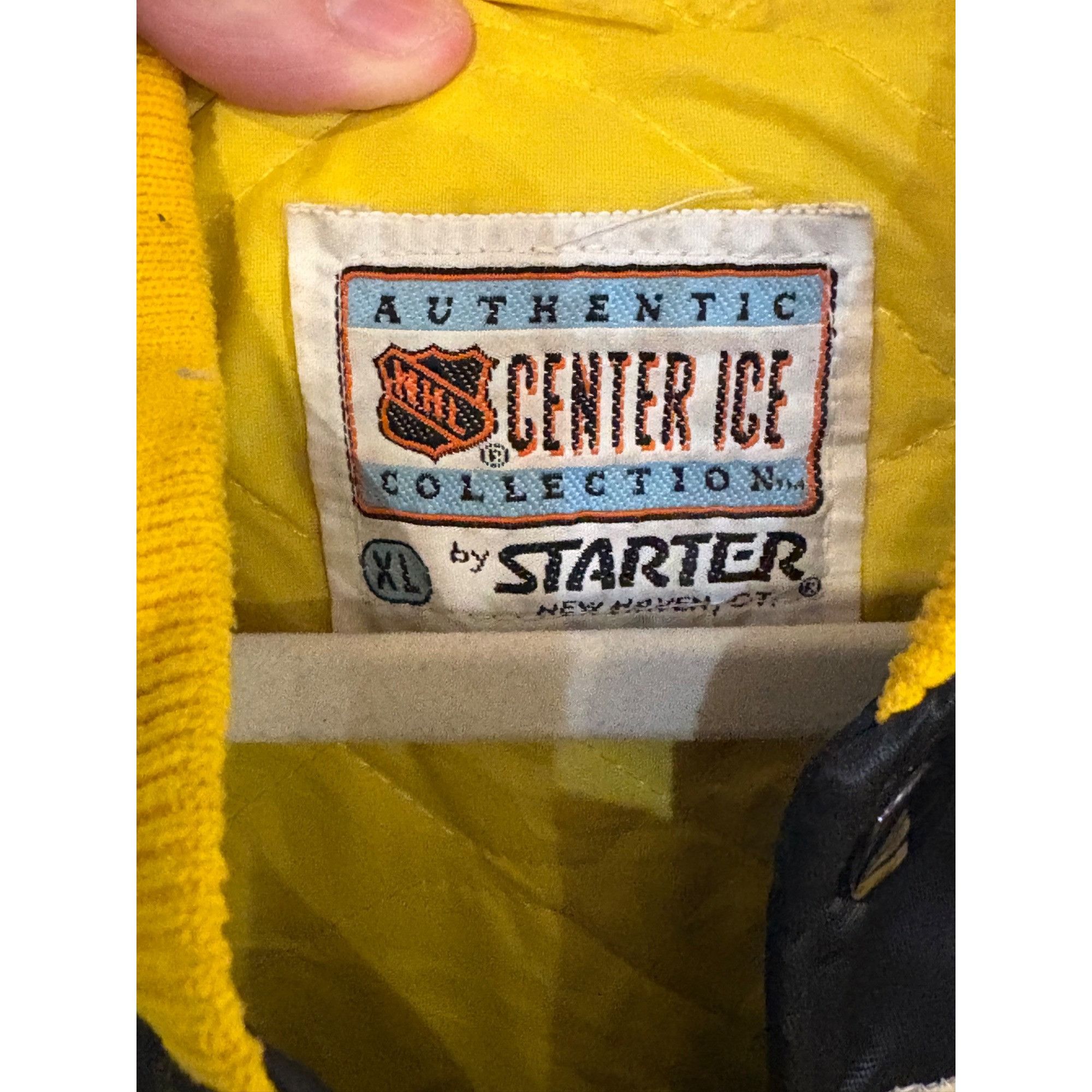 Starter Rare Vintage 80s Starter Boston Bruins NHL Bear Back Hit Sat Size US XL / EU 56 / 4 - 7 Thumbnail