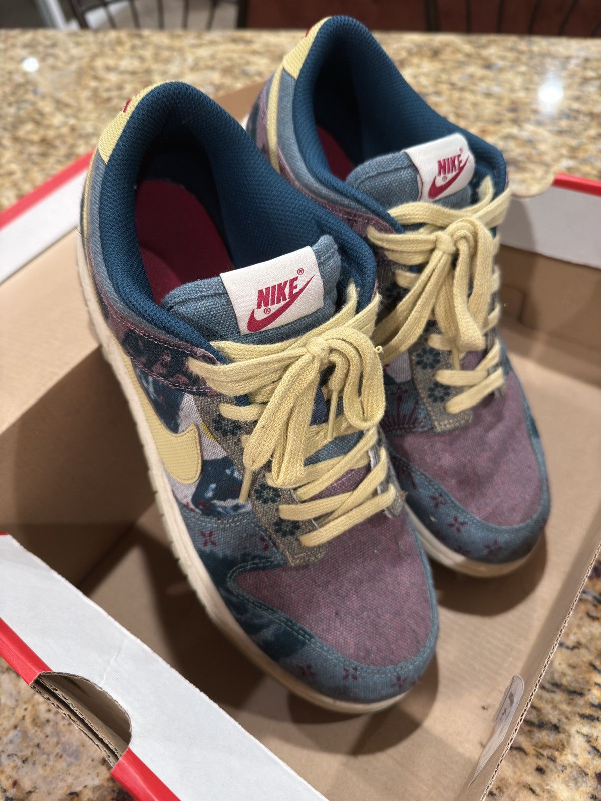 Nike Lemon Wash / Community Garden Nike Low Size US 9.5 / EU 42-43 - 2 Thumbnail