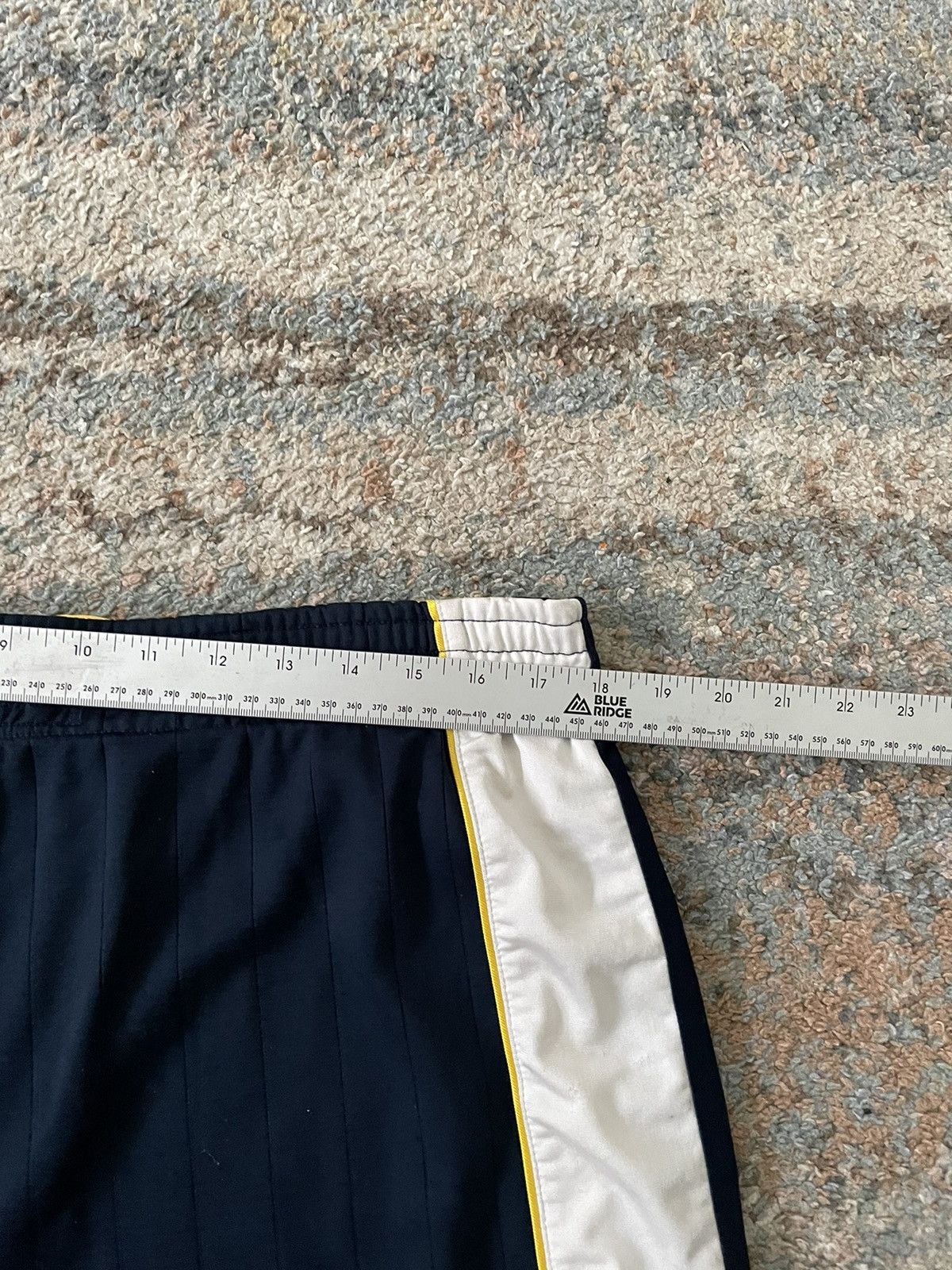 Nike × Vintage VTG Nike Reversible Y2K Dazzle Shorts XL Rare Silky 2000 Size US 34 / EU 50 - 5 Thumbnail