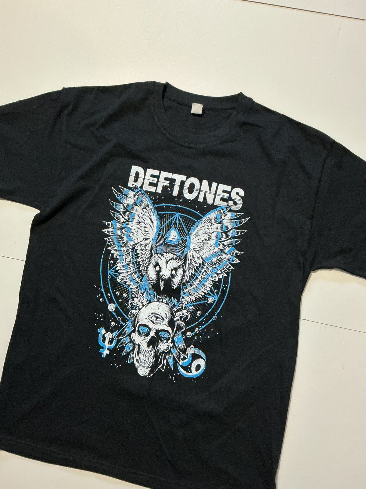 Band Tees Deftones North American Tour 2025 Metal Band T-Shirt Size US L / EU 52-54 / 3 - 3 Thumbnail