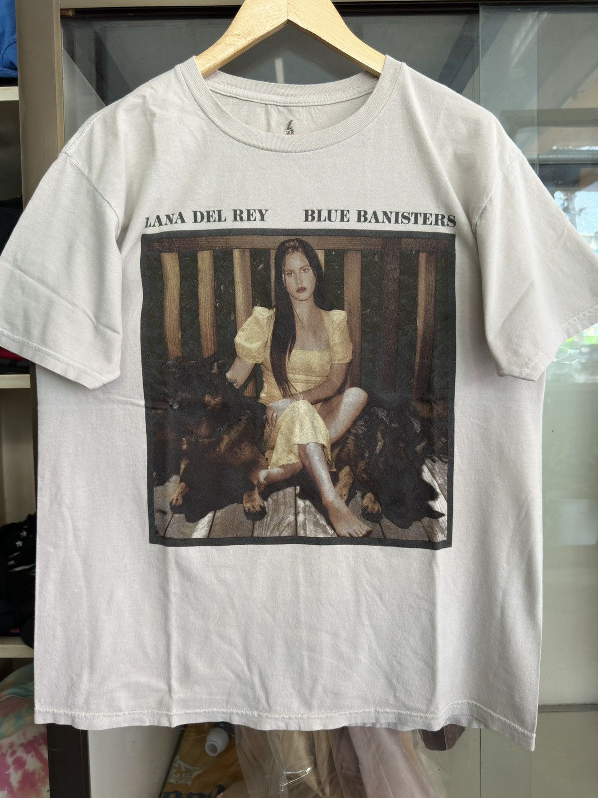 Band Tees Lana Del Rey Blue Banisters T Shirt Size US L / EU 52-54 / 3 - 1 Thumbnail