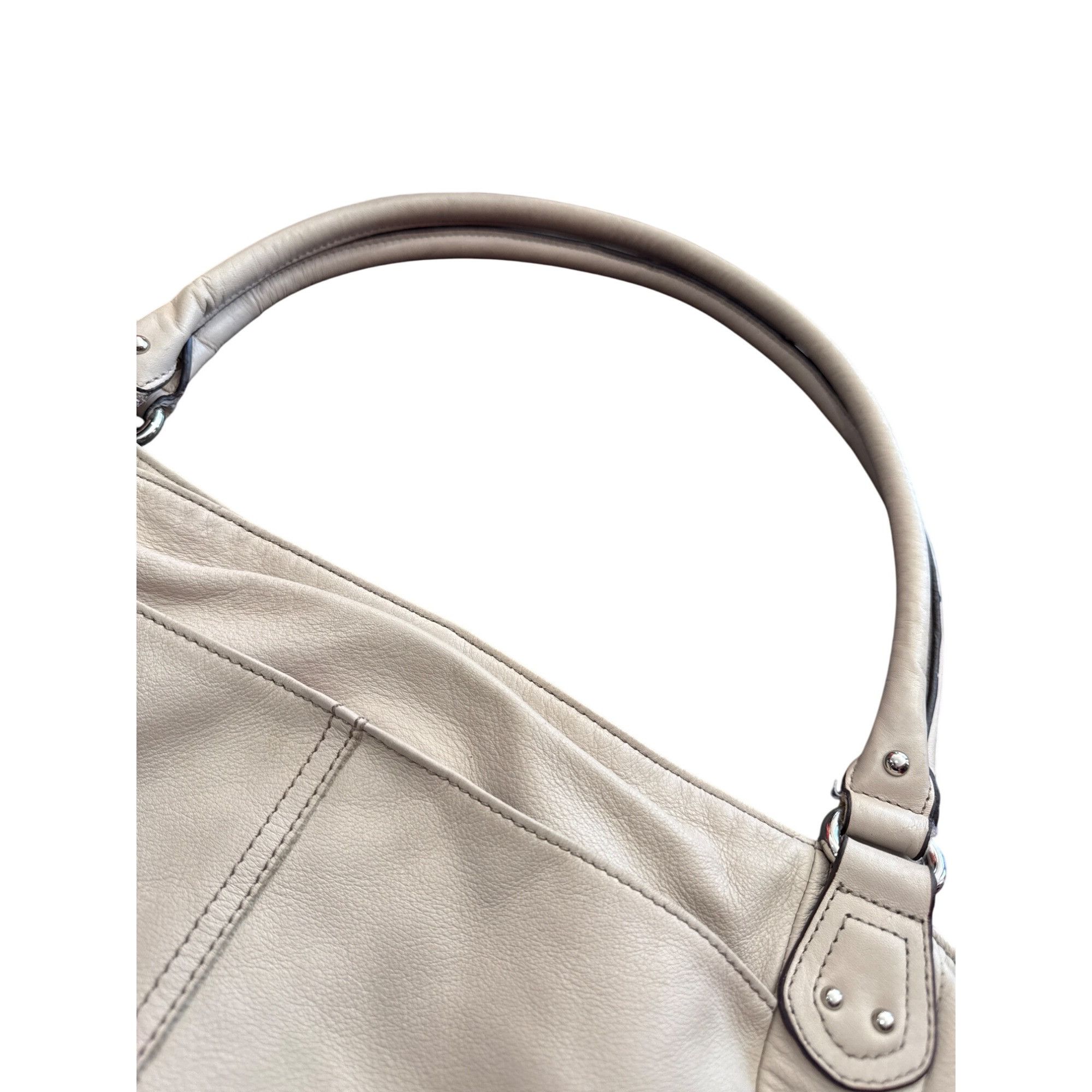 Designer Tignanello Womens Leather Cream Tote Handbag SKU CS8032/J622 Size ONE SIZE - 5 Thumbnail