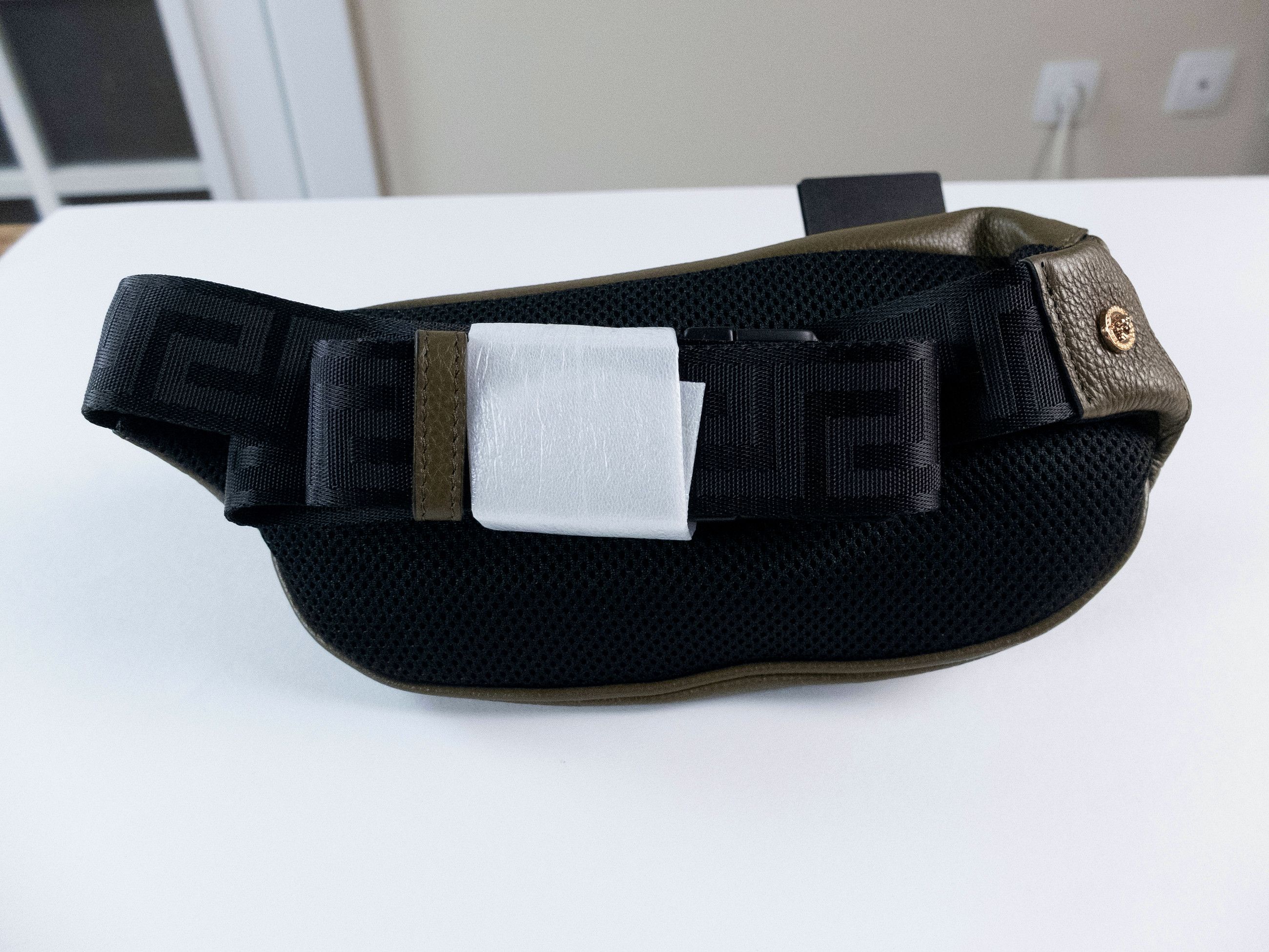 Versace VERSACE La Medusa olive green leather belt bag authentic Size ONE SIZE - 3 Thumbnail