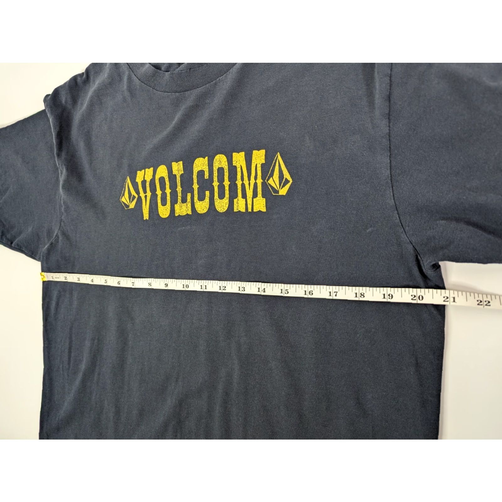Volcom Vtg 90s VOLCOM Graphic T-Shirt Faded Navy Blue Size Large Skater Cotton Size L / US 10 / IT 46 - 6 Thumbnail