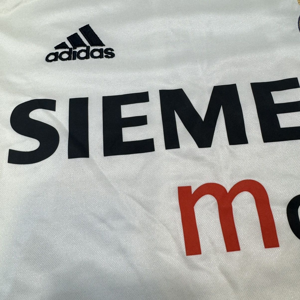 Other Real Madrid 04/05 player issue home shirt Size US L / EU 52-54 / 3 - 4 Thumbnail
