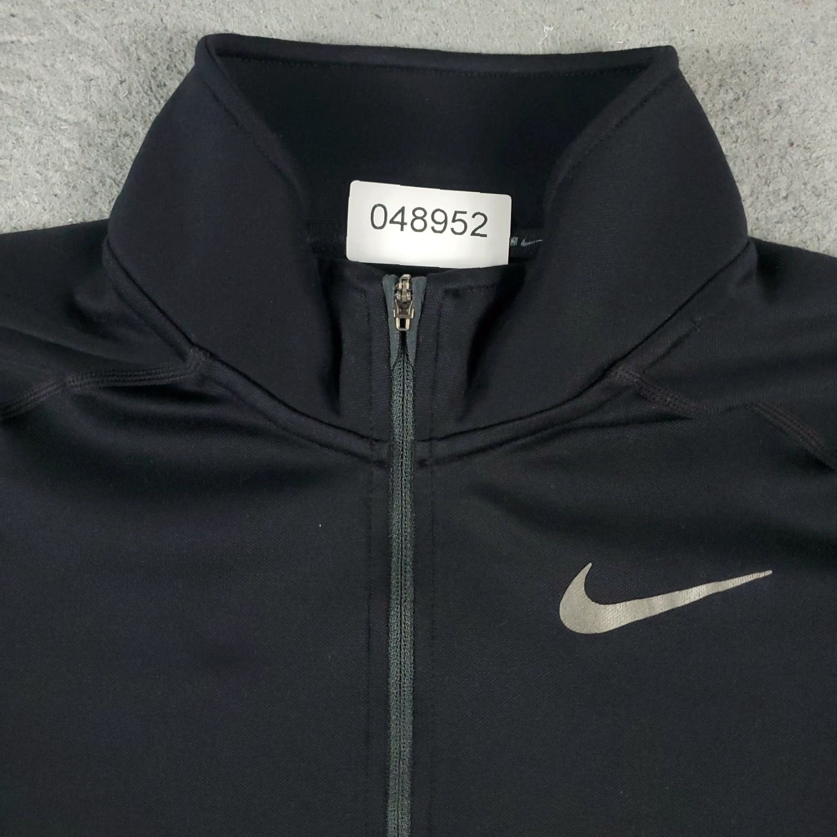 Nike Nike Pullover Sweater Womens Size S Black/Gray 1/4 Zip Mock Neck Pockets Size S / US 4 / IT 40 - 2 Thumbnail