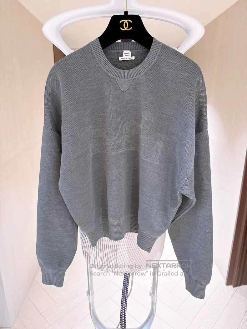 Hermes Hermes Gray horse carriage cashmere sweater Size XS / US 0-2 / IT 36-38 - 1 Thumbnail