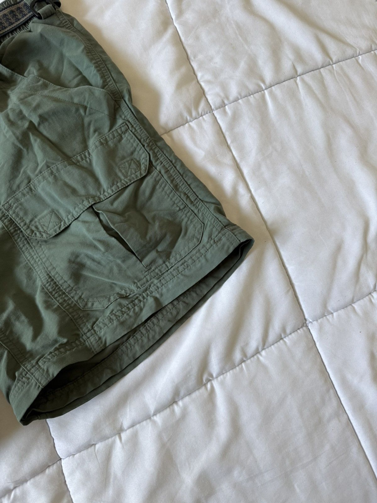 L.L. Bean L.L. Bean Forest Green Cargo Shorts Size US 32 / EU 48 - 5 Thumbnail