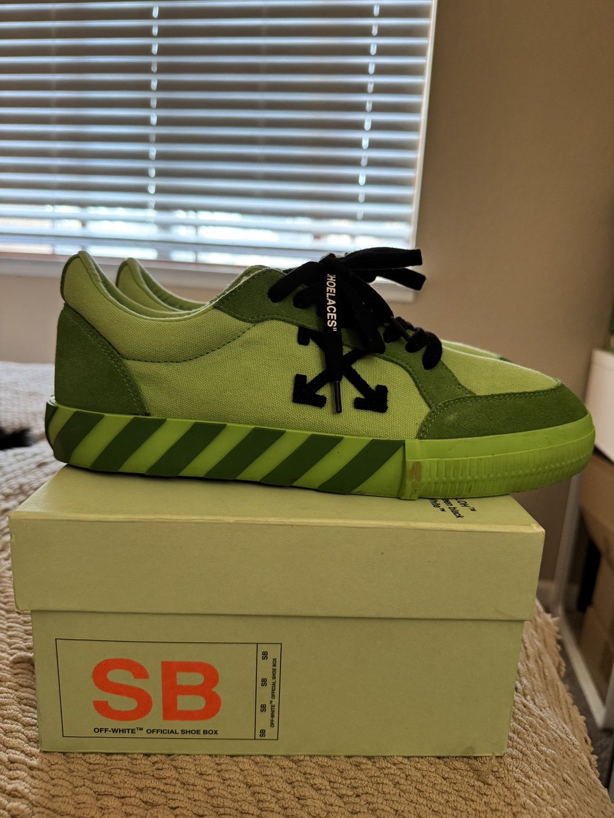 Off-White SV Exclusive Low Vulcaniz Green & Black Size US 11 / EU 44 - 3 Thumbnail