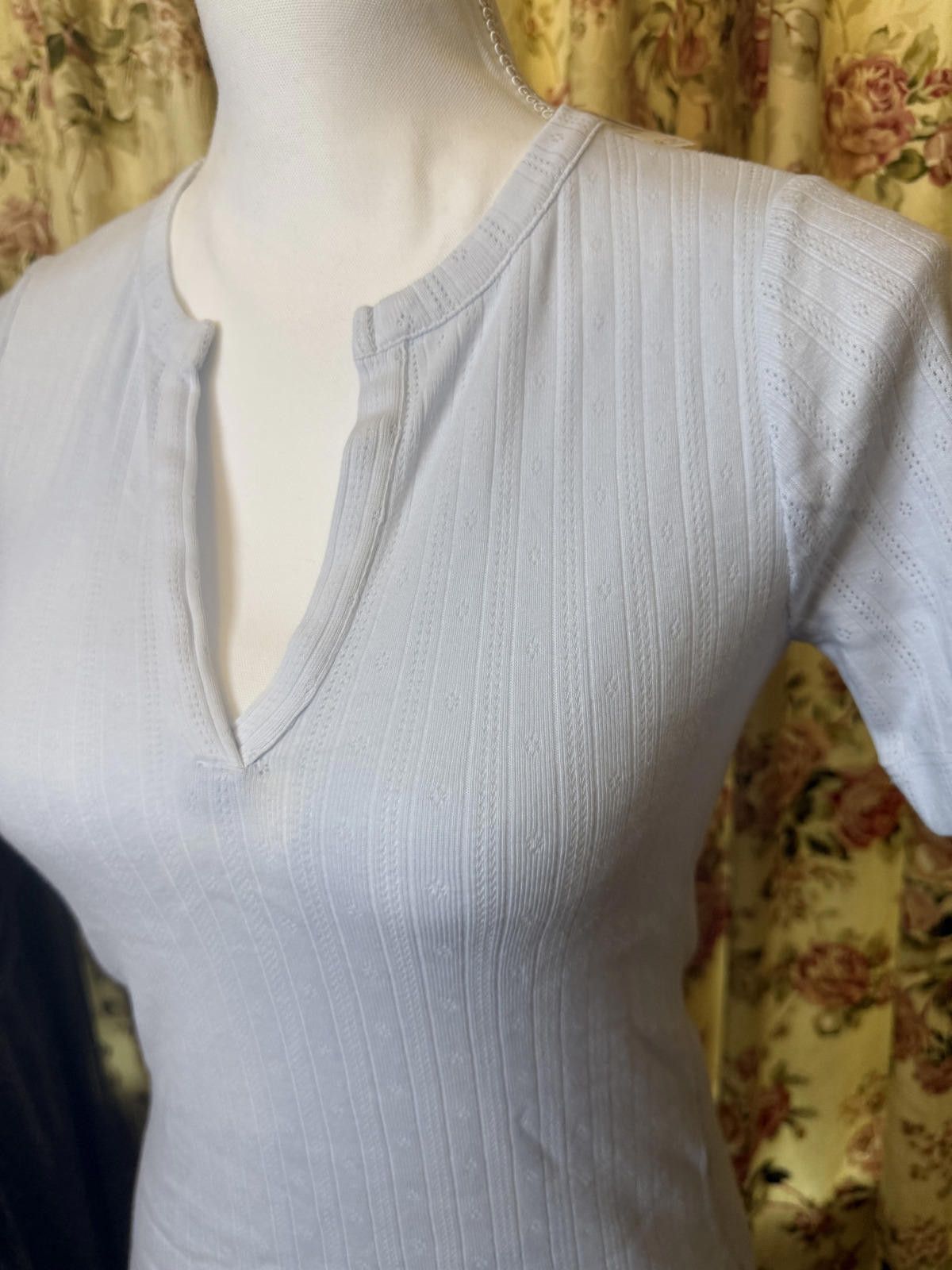 Madewell NWT! Madewell Light Blue Ribbed V-Neck Fitted Top Women's XS Size XS / US 0-2 / IT 36-38 - 2 Thumbnail