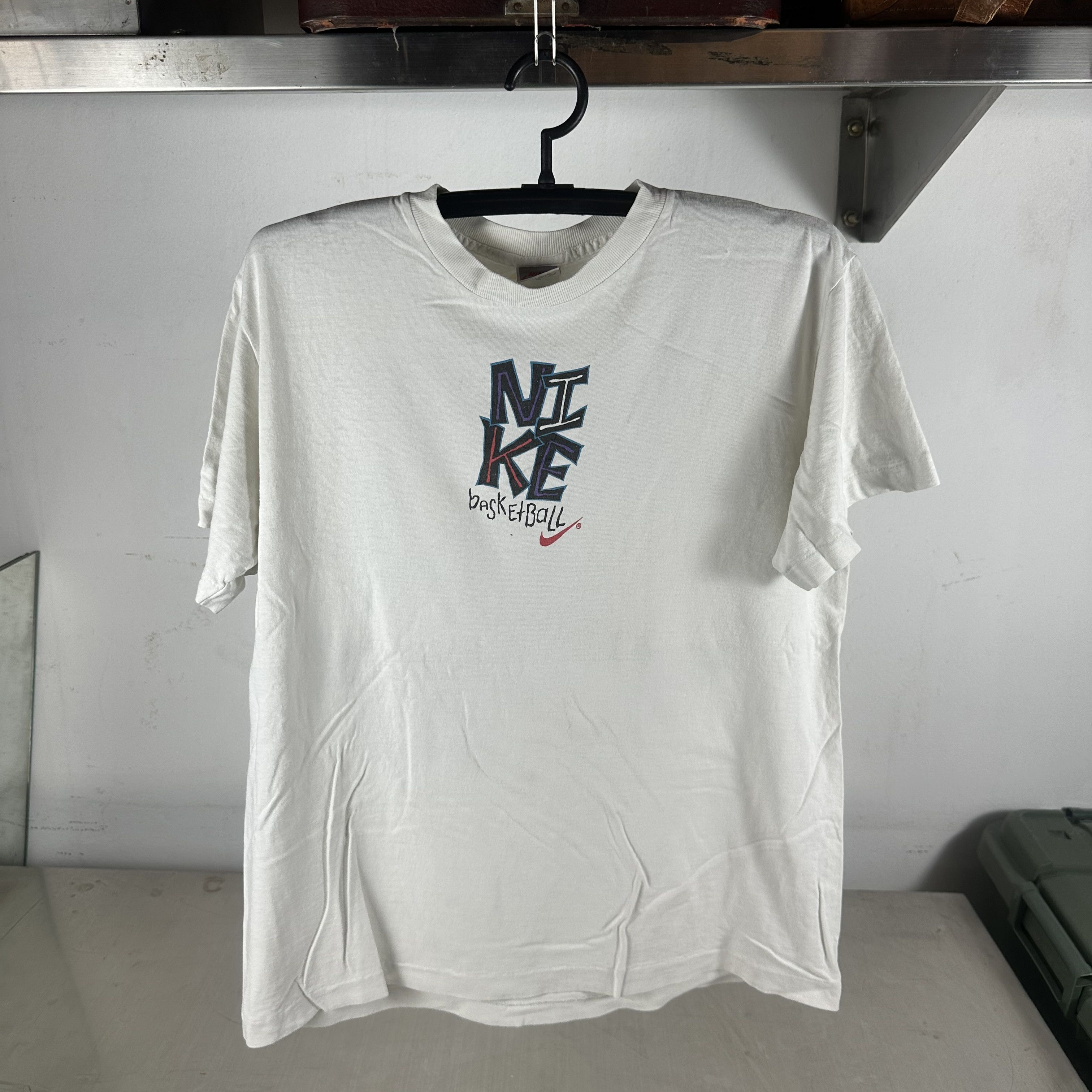 Vintage 90s Nike Just Do It Basketball Promo Single Stitch T-Shirt Size US L / EU 52-54 / 3 - 1 Thumbnail