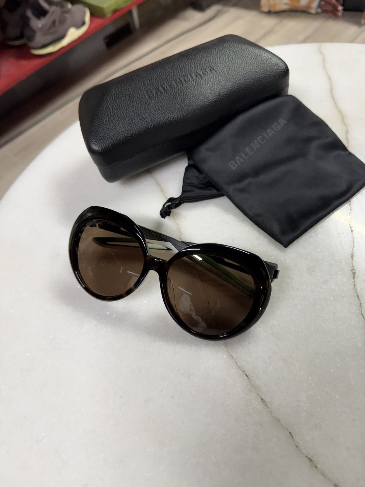 Balenciaga Balenciaga Logo Black Sunglasses Women’s Oval Shades Size ONE SIZE - 8 Thumbnail