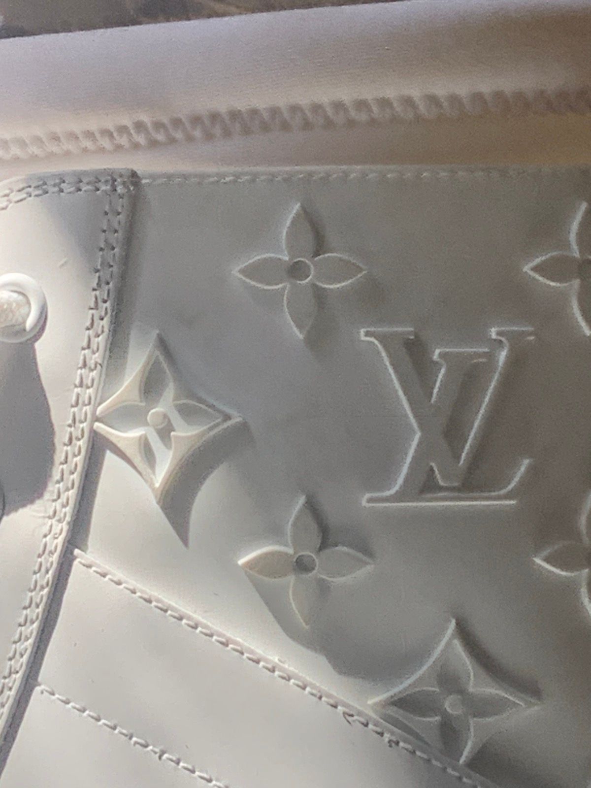Louis Vuitton All white Louis Vuitton landscape boots Size US 7.5 / EU 40-41 - 8 Thumbnail