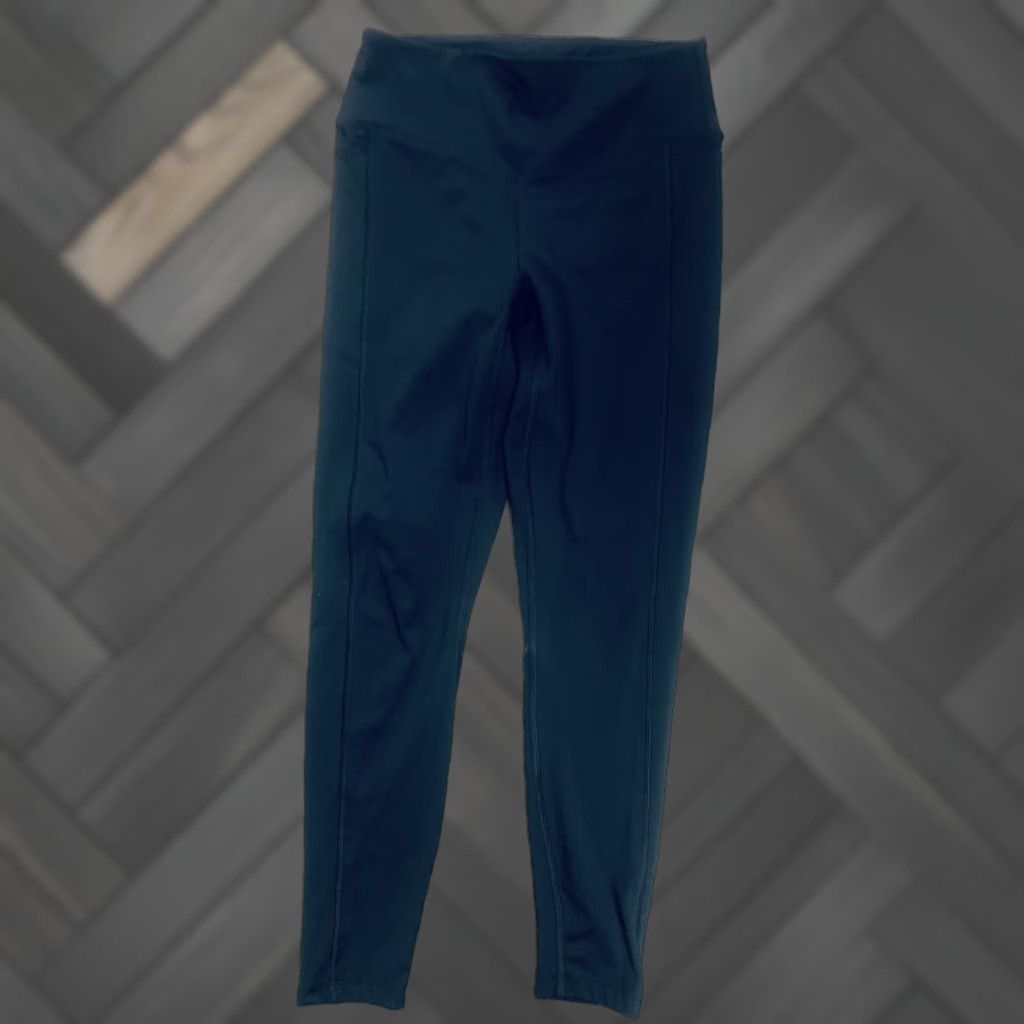 Victoria's Secret **Victoria's Secret PINK Women's Size Small Black Leggings** User: Victoria's Secret Pink Women's Size Small Black Leggings Size 28" / US 6 / IT 42 - 1 Thumbnail