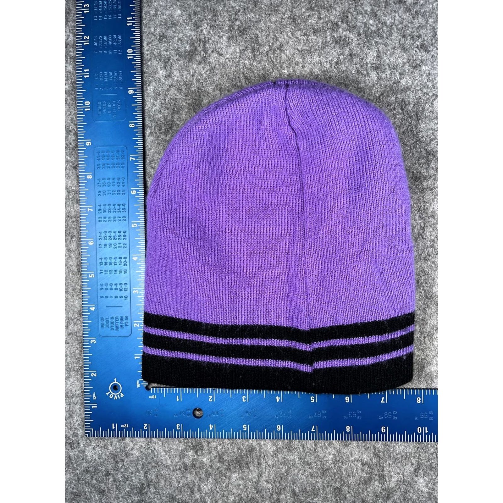 Vintage Knit Hat Beanie Unisex One Size Purple Striped Stretch Winter Warm Casual Size ONE SIZE - 3 Thumbnail