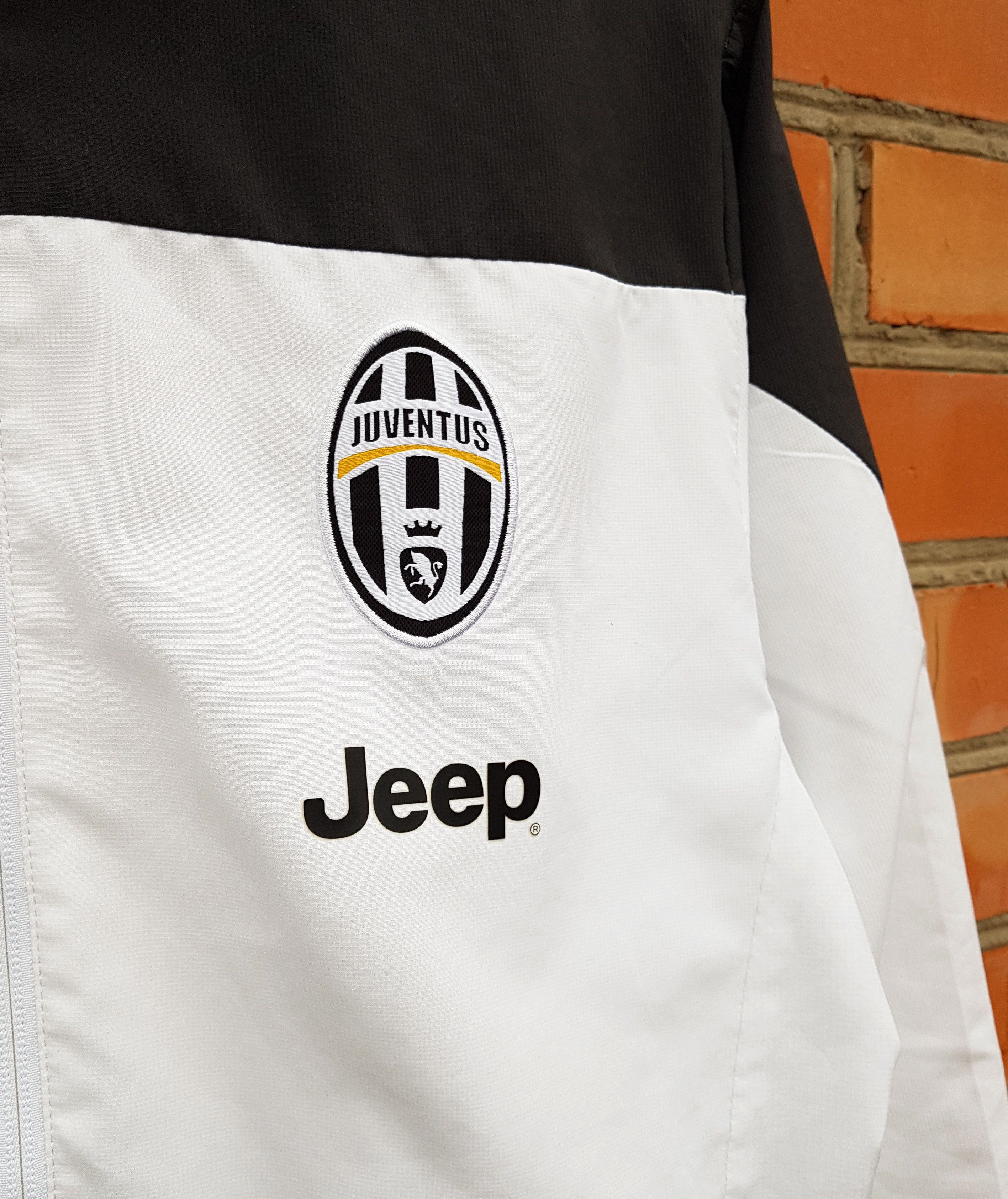 Nike Nike Juventus 2014 Full Zip Windbreaker Jacket Jeep sz M Size US M / EU 48-50 / 2 - 5 Thumbnail