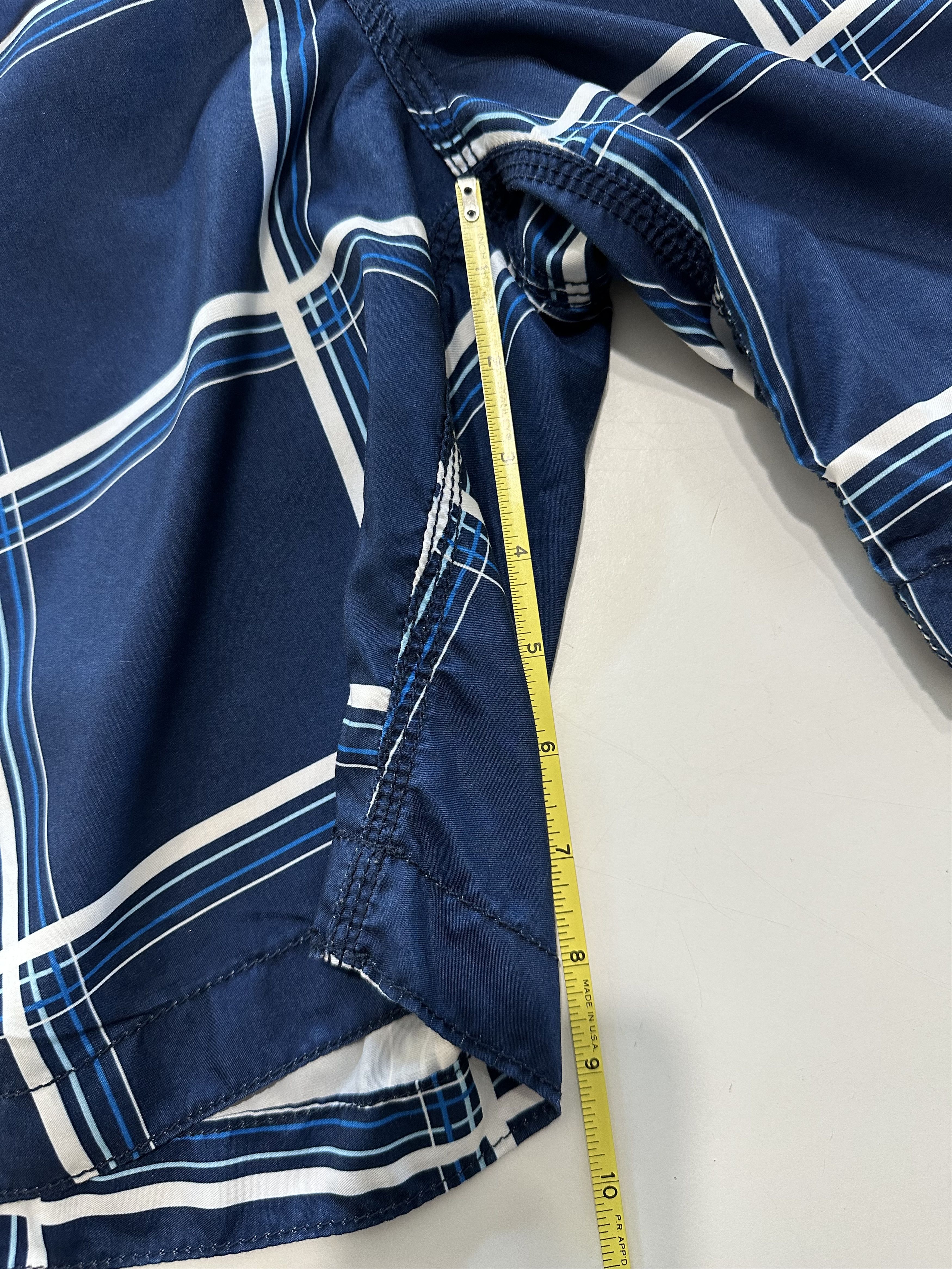 Old Navy Mens Old Navy Swim Trunks/Shorts Medium Blue/White Stripes Size US 34 / EU 50 - 5 Thumbnail