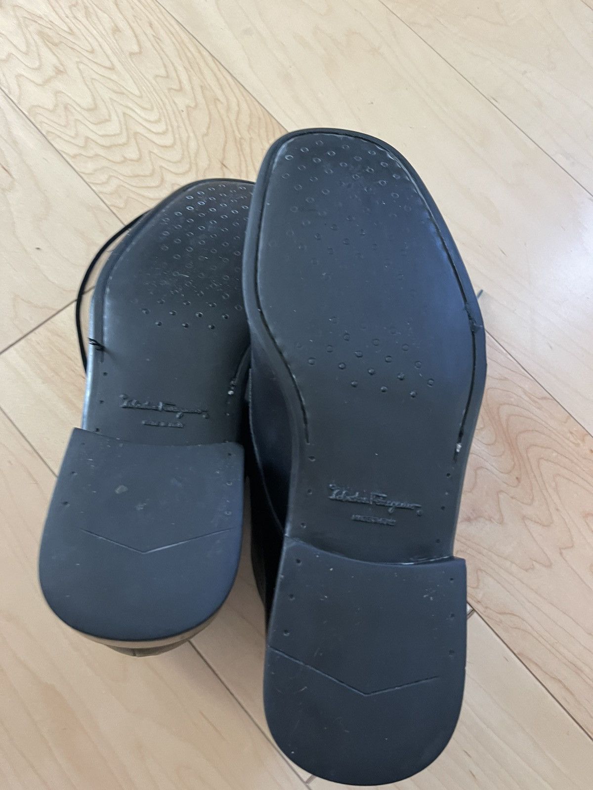 Salvatore Ferragamo Salvatore Feragamo mens boots 9 black made in italy Size US 9 / EU 42 - 13 Thumbnail
