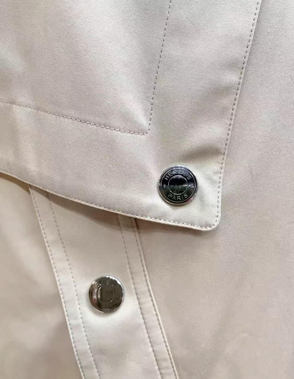 Hermes Hermès Classic Khaki Irregular Long Sleeve Shirt J33 Size XS / US 0-2 / IT 36-38 - 5 Thumbnail