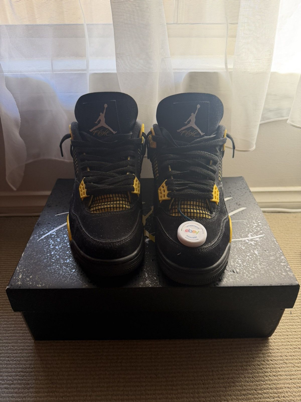 Jordan Brand Jordan 4 Thunder 2023 size 10 Authentic w/box Size US 10 / EU 43 - 4 Thumbnail