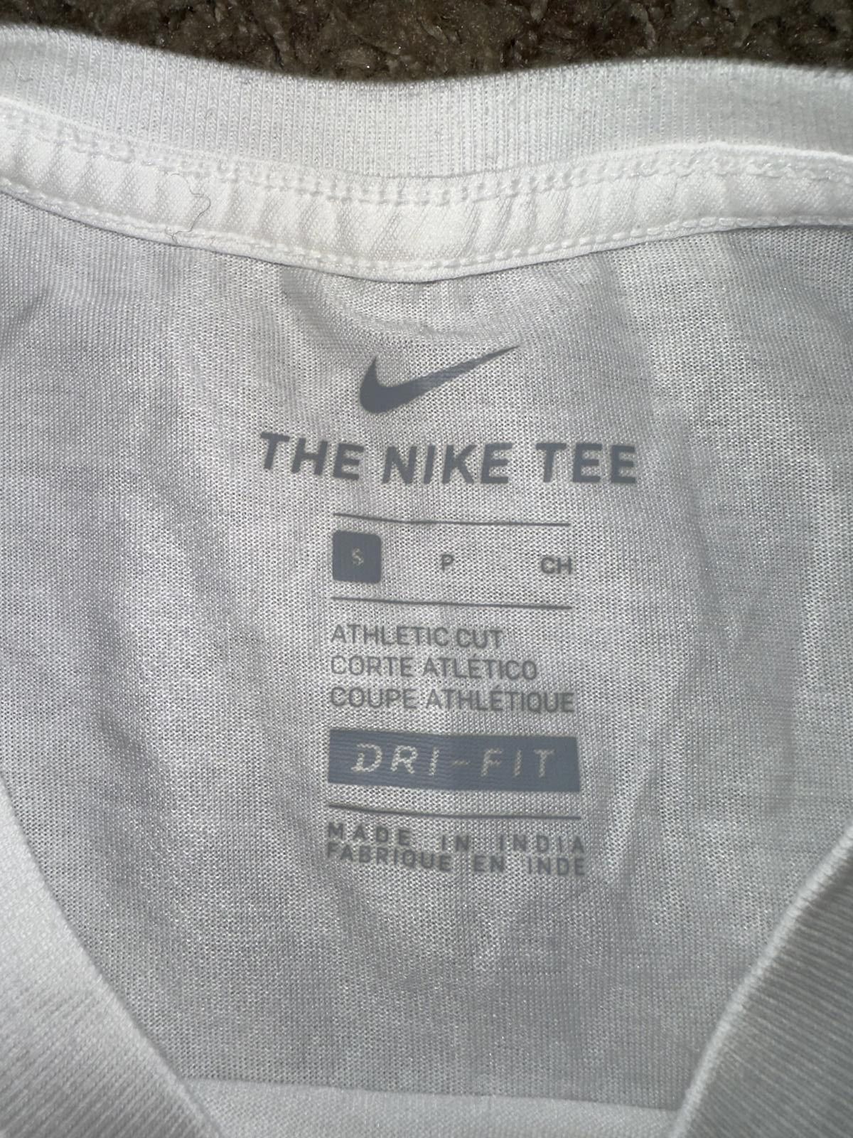 Nike Nike Men’s Dry Icon Futura Logo Classic T-Shirt Size US S / EU 44-46 / 1 - 4 Thumbnail