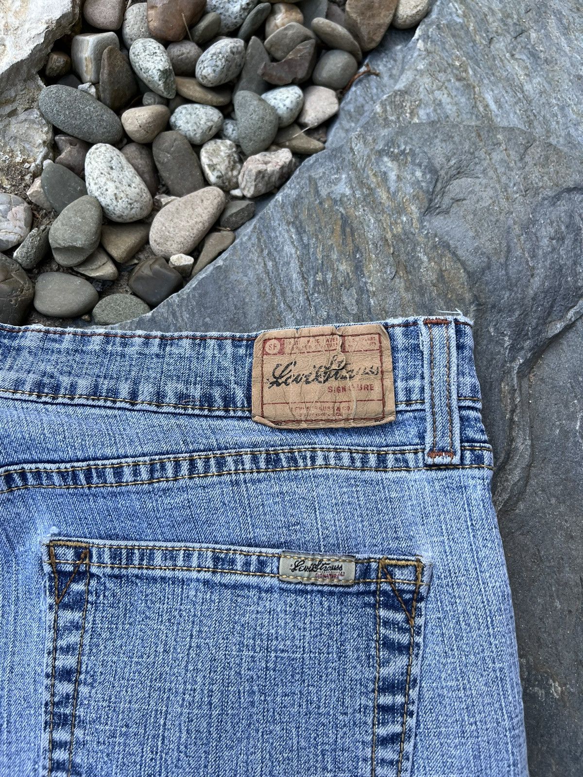 Levi's × Vintage Vintage Levis levi strauss signature y2k jeans bootcut pants Size US 34 / EU 50 - 19 Thumbnail