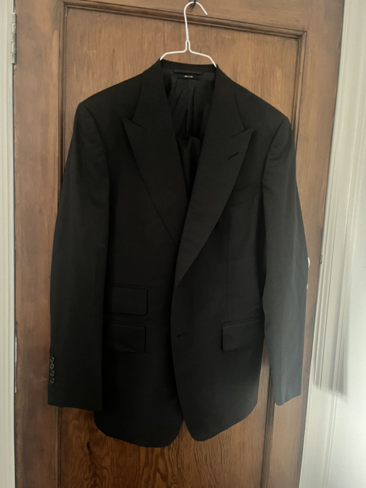 Tom Ford Tom Ford Black suit wool Fit A size 52 w36 Size 42R - 1 Thumbnail