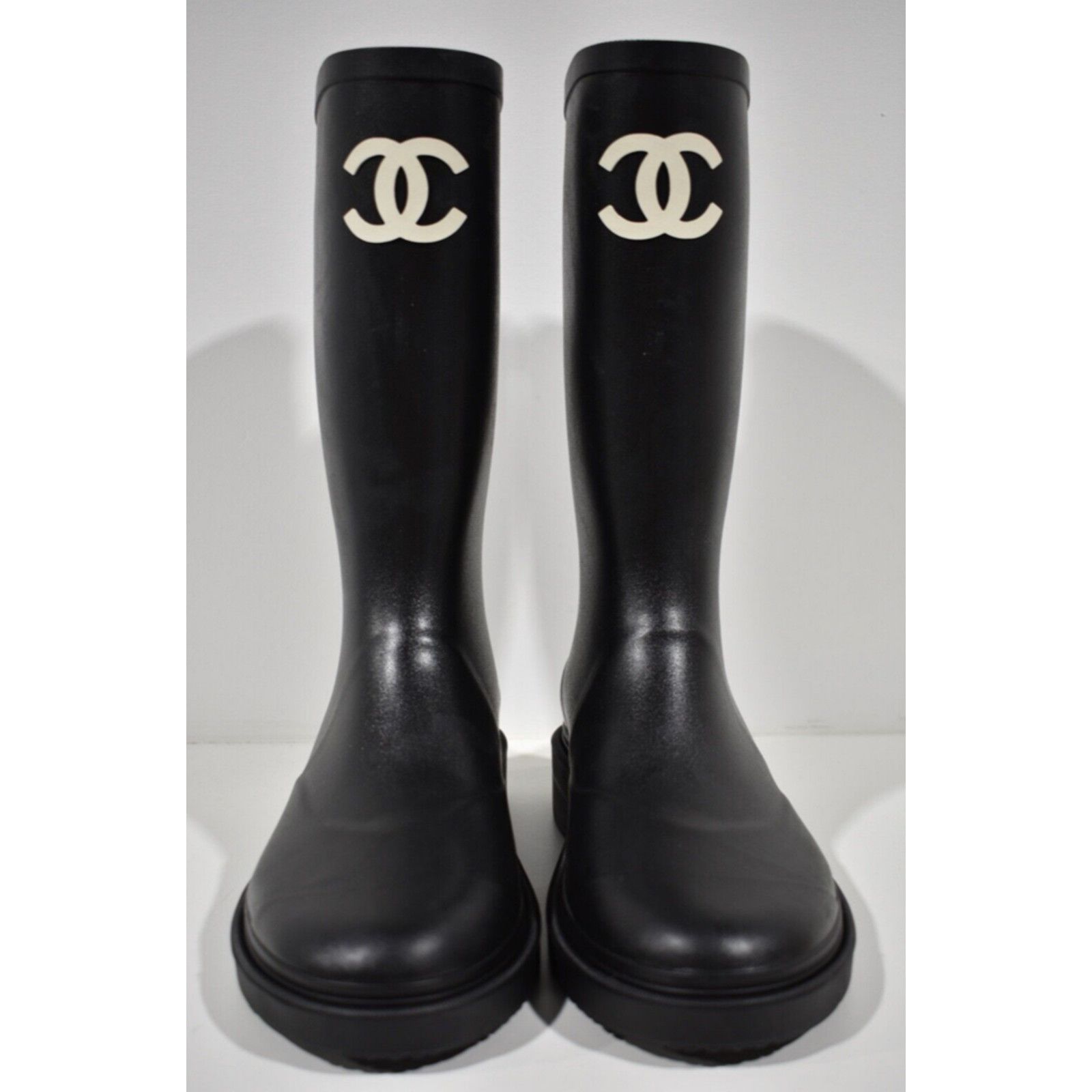 Chanel Chanel REV Black White CC Logo High Rubber Rain Boots 42 Size US 12 / IT 42 - 5 Thumbnail