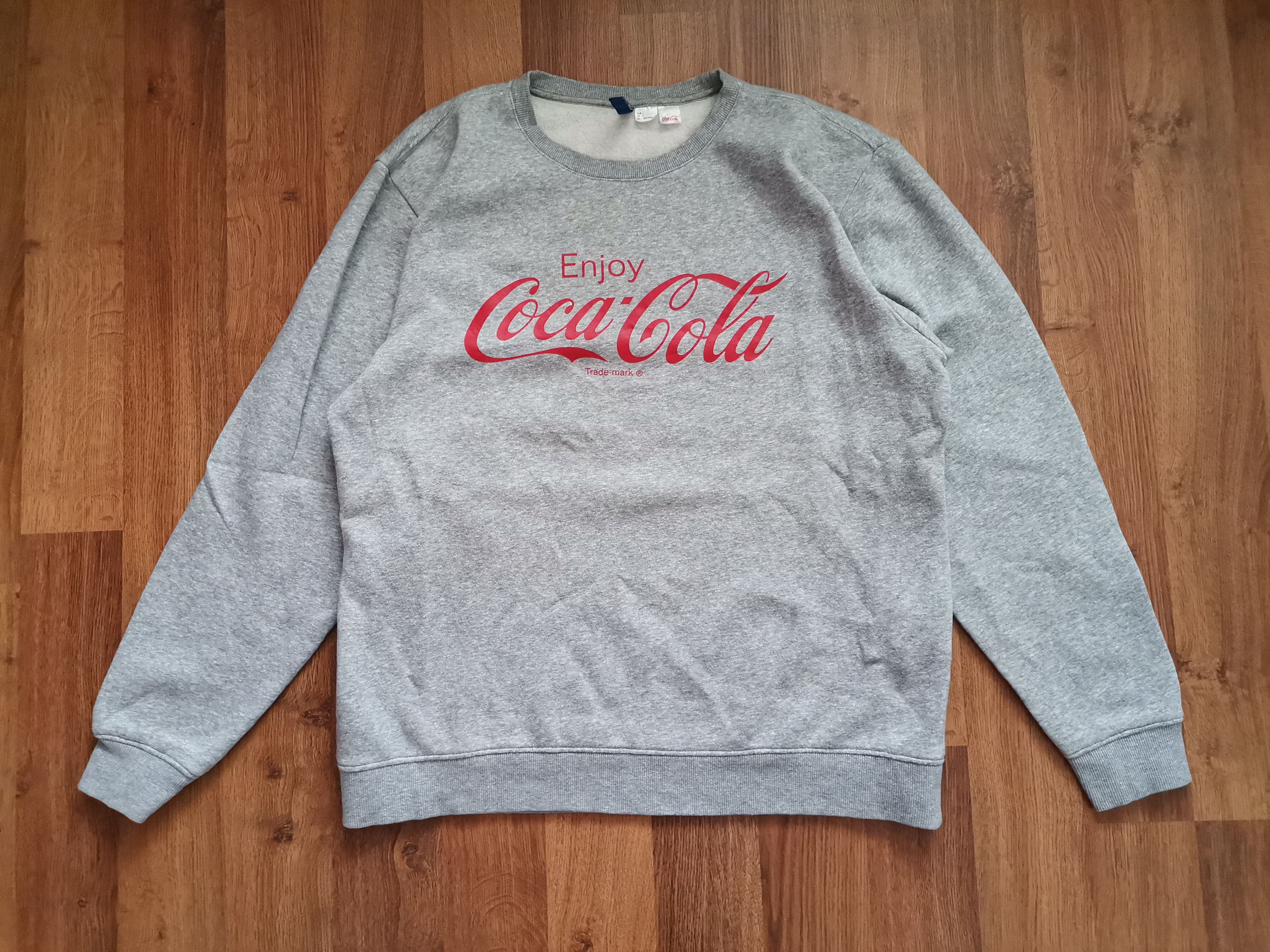Coca Cola × H&M H&M x Coca-Cola 2019 Sweatshirt Size US L / EU 52-54 / 3 - 1 Thumbnail