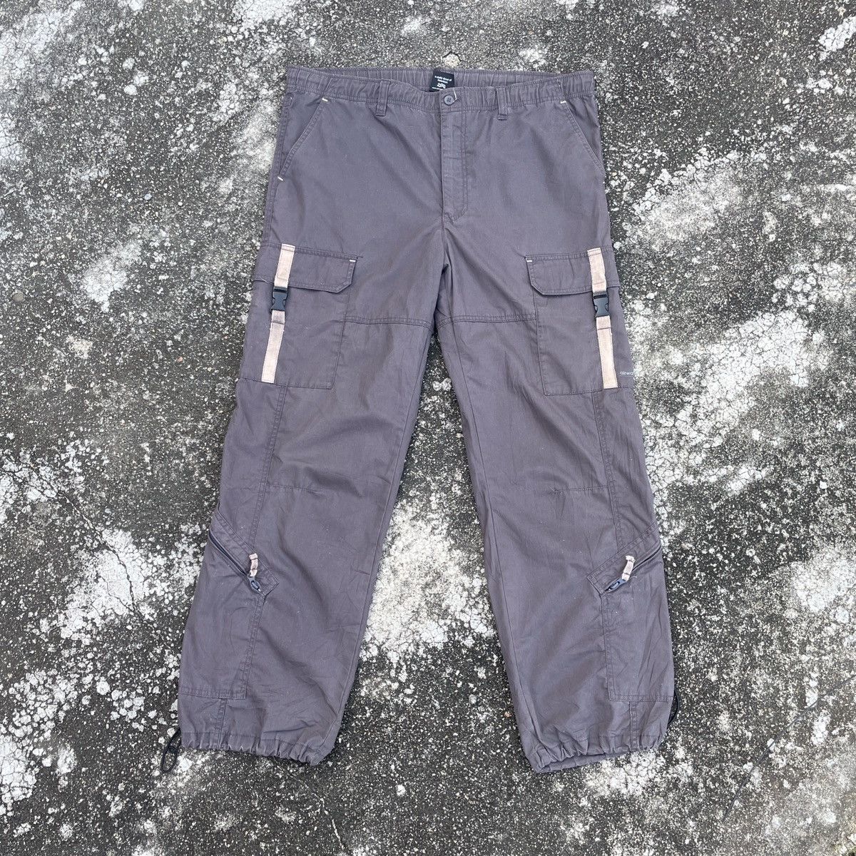 image of Vintage Airwalk Tactical Multipocket Utility Cargo Pants in Grey, Men's (Size 40)