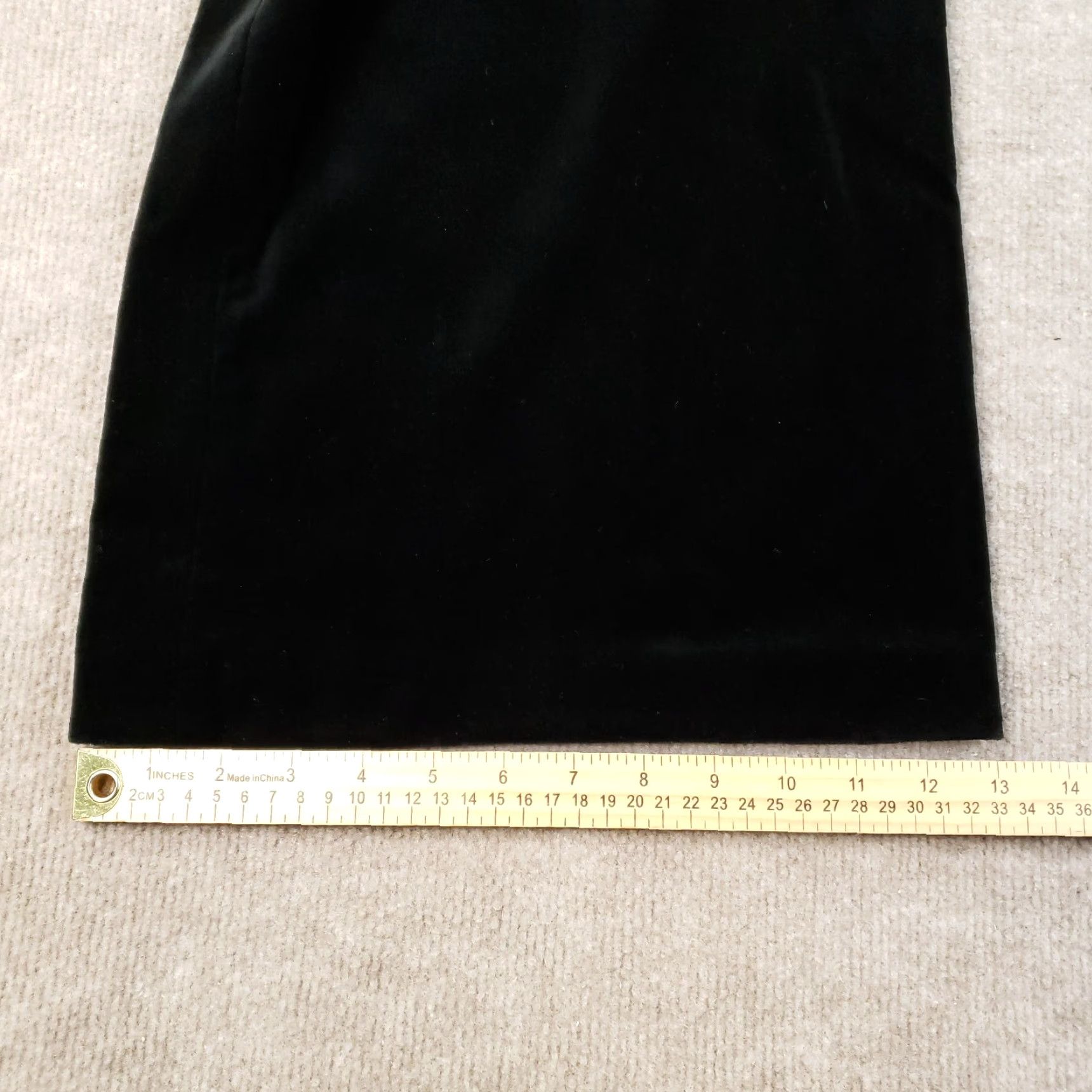 MILLY MILLY Black Velvet Wide Leg Pants Women Size 6 (28x33) Casual Dress Size 28" / US 6 / IT 42 - 4 Thumbnail