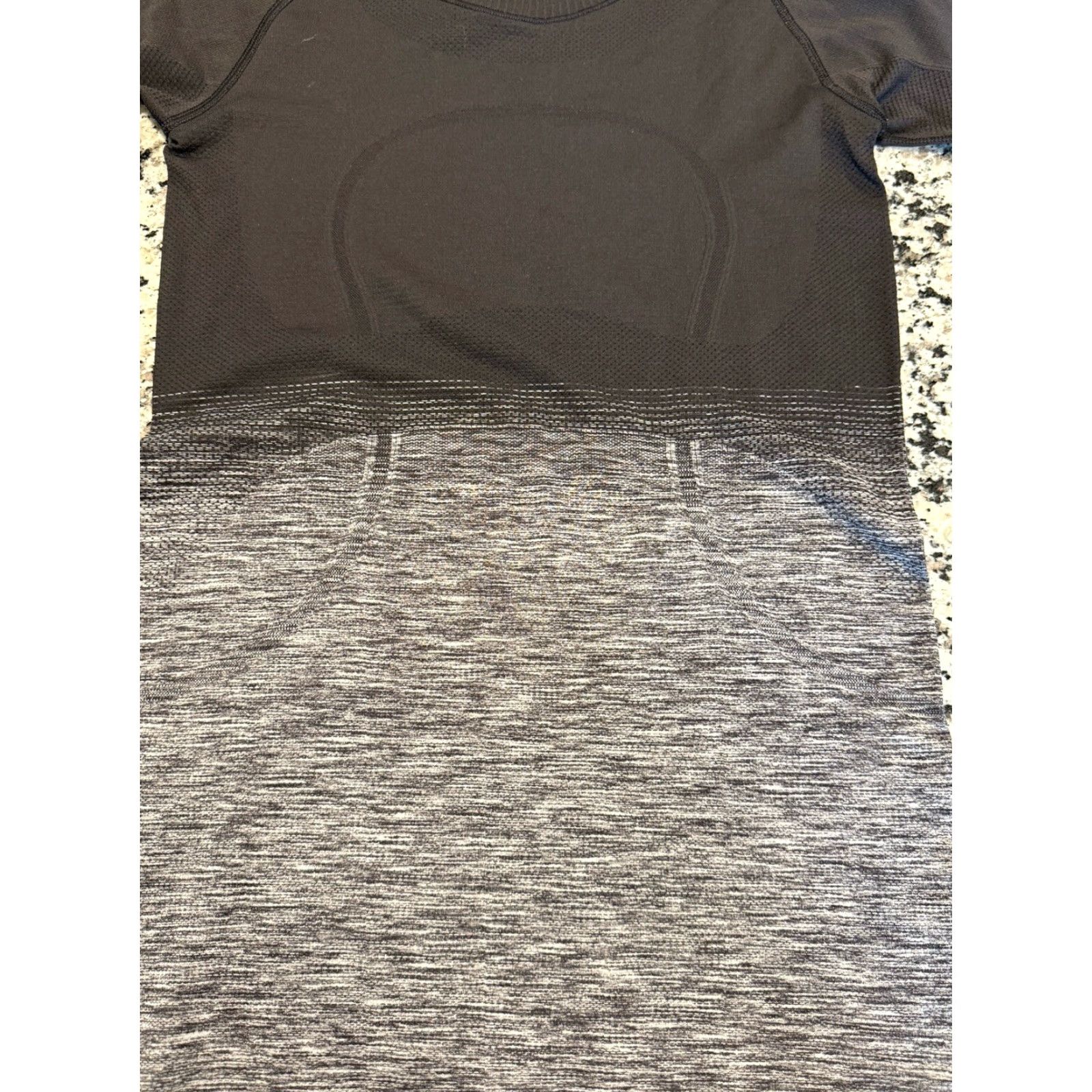 Lululemon Lululemon Swiftly Tech Long Sleeve Crew T-Shirt Size 6 Black White Ombré Women Pullover Breathable Lightweight Stretch Size M / US 6-8 / IT 42-44 - 2 Thumbnail
