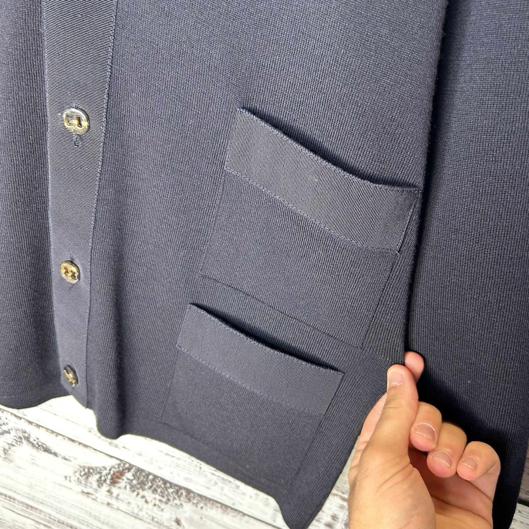 Salvatore Ferragamo VINTAGE Salvatore Ferragamo Navy Blue 100% Wool Cardigan Sweater Adult Small Navy Blue Wool Cardigan Women/Sweater Vintage Ferragamo Cardigan Size S / US 4 / IT 40 - 3 Thumbnail