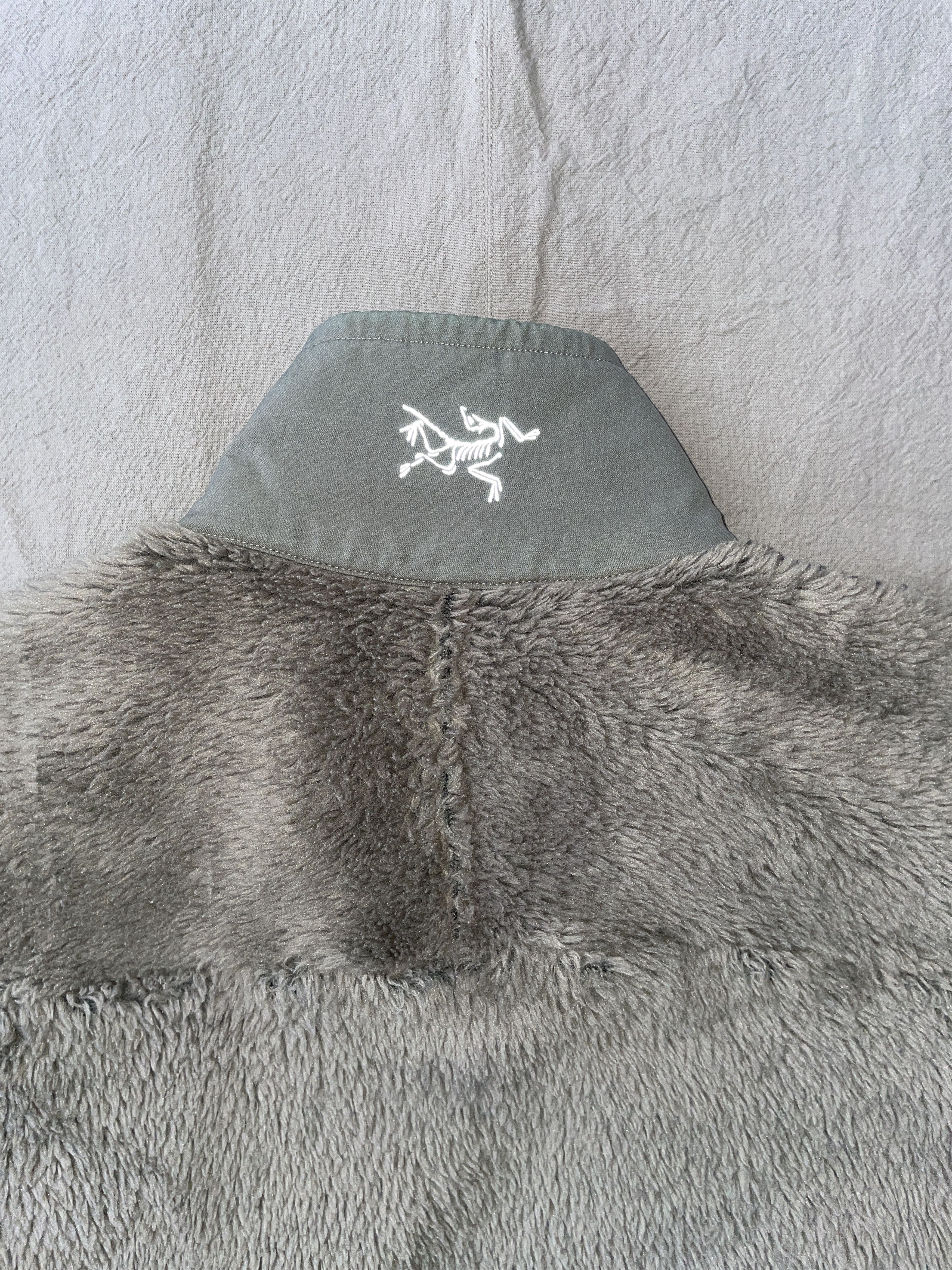 Arc'teryx Vintage Early 2000s Grey Arc'Teryx Fleece Size US L / EU 52-54 / 3 - 6 Thumbnail