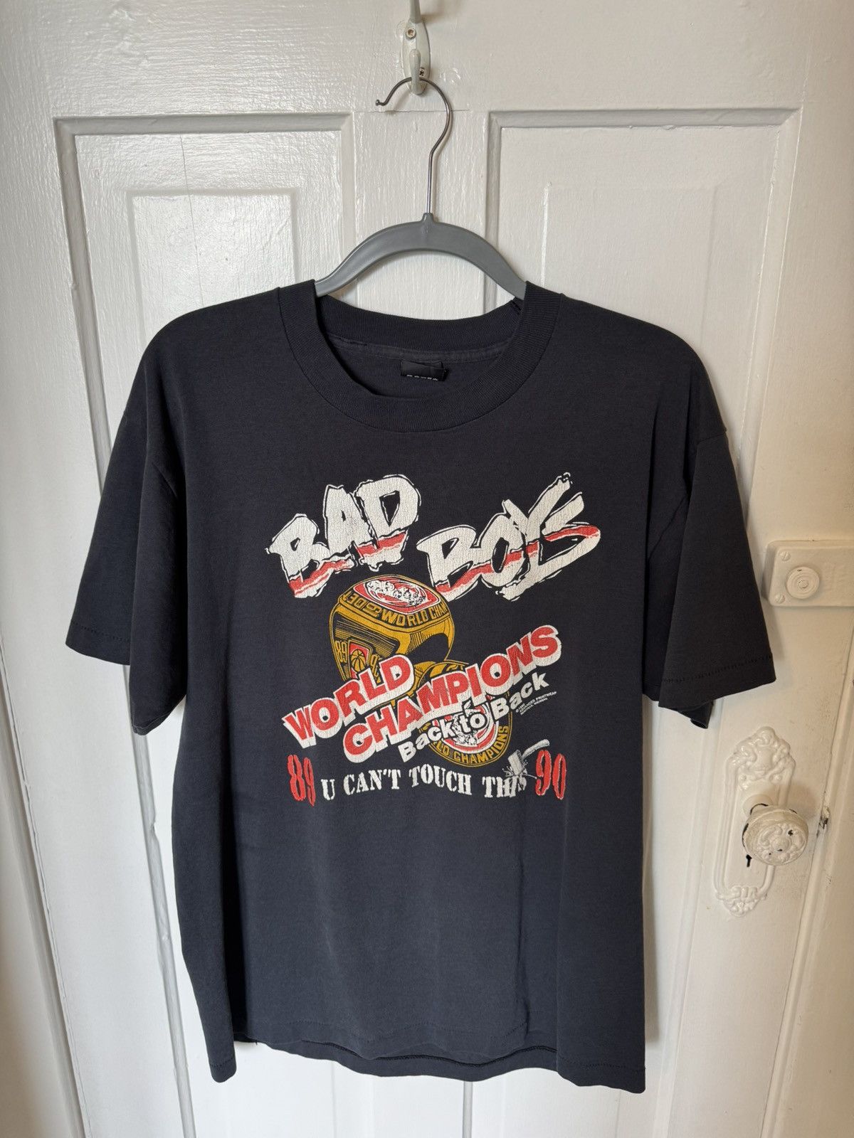 Vintage Vintage Back to Back 89’/90’ Detroit “Bad Boy” Pistons Tee Size US L / EU 52-54 / 3 - 1 Thumbnail