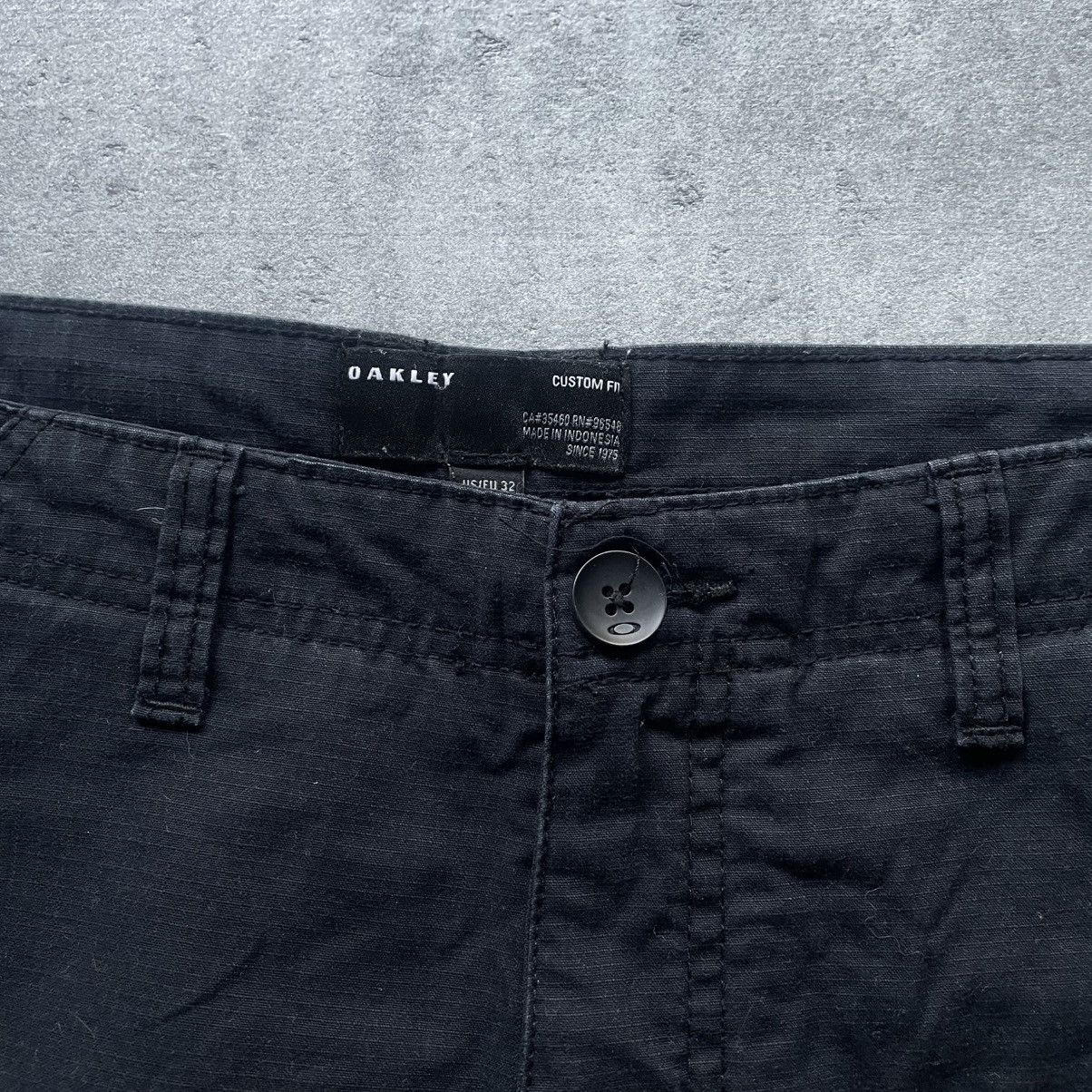 Oakley × Vintage Vintage 90s Oakley Cargo Shorts Custom Fit Size US 32 / EU 48 - 3 Thumbnail
