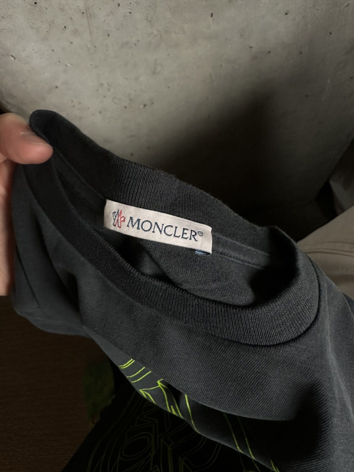 Moncler Moncler long sleeve tshirt with rubber patch Size US XXS / EU 40 - 3 Thumbnail