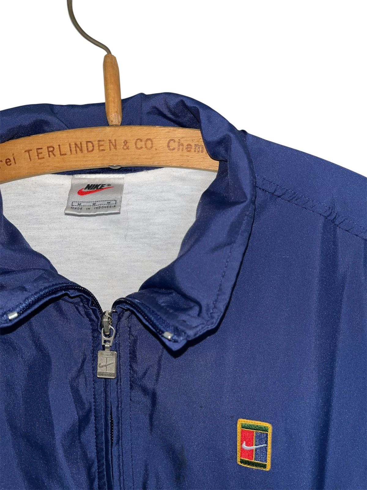 Nike Vintage Nike Windbreaker Vest Navy Blue 90s Sportswear Size US M / EU 48-50 / 2 - 2 Thumbnail