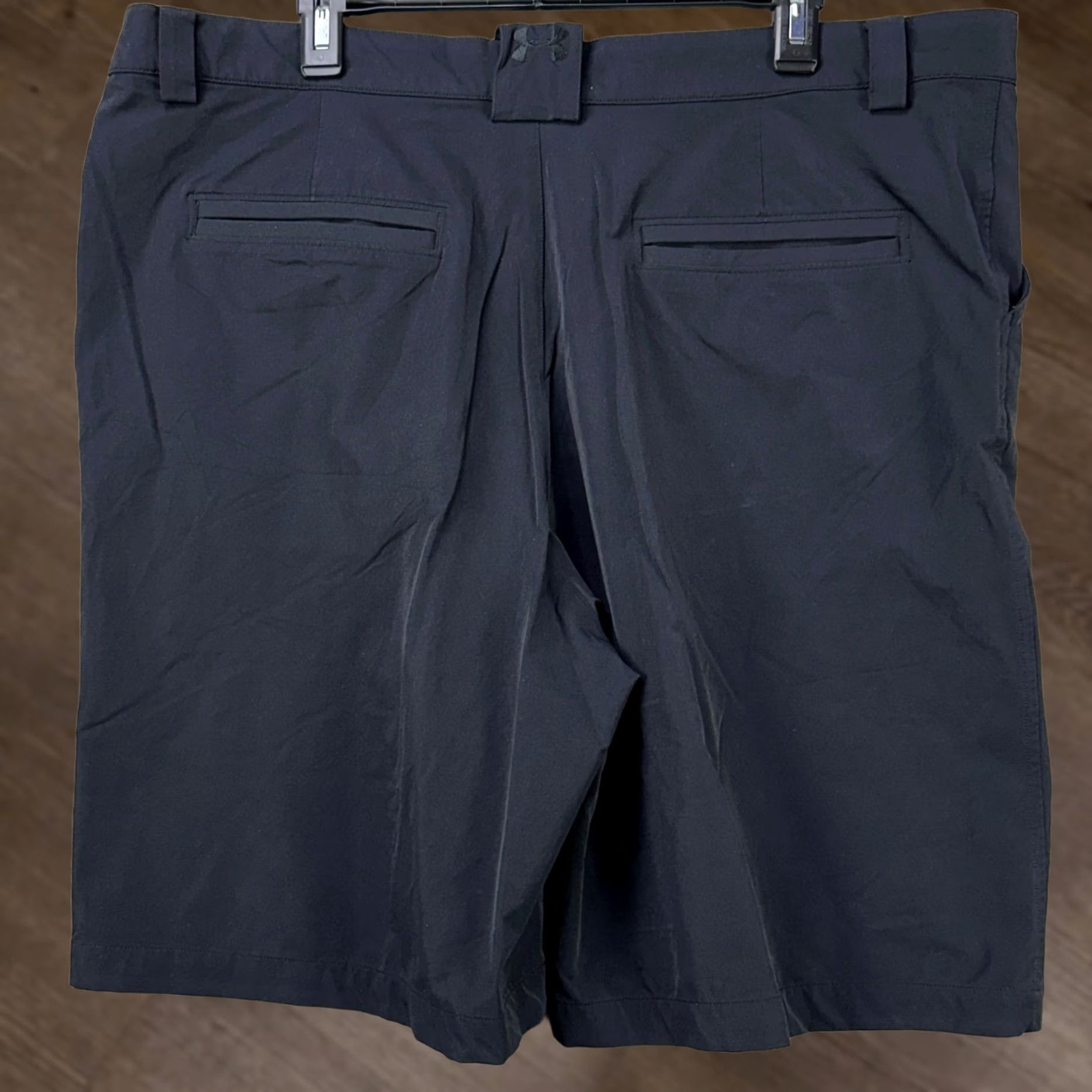 Under Armour Under Armour Performance Nylon Blend Shorts Hiking Men 40R Black Stretch Outdoor Casual Mens 40in Inseam 9in Size US 40 / EU 56 - 1 Thumbnail
