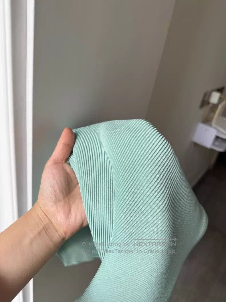 Issey Miyake Issey Miyake Pleated Light Green Top Size L / US 10 / IT 46 - 9 Thumbnail