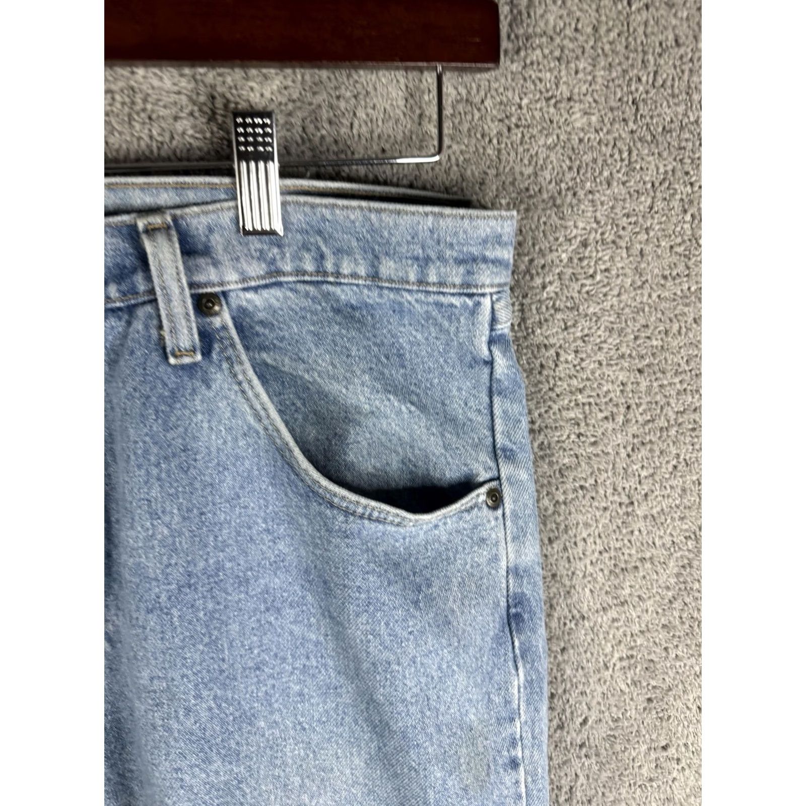 Wrangler Wrangler Jeans Mens 36x32 Light Blue Regular Denim Straight Leg Premium Denim/Jeans Regular 36 Blue Mens Size US 36 / EU 52 - 3 Thumbnail