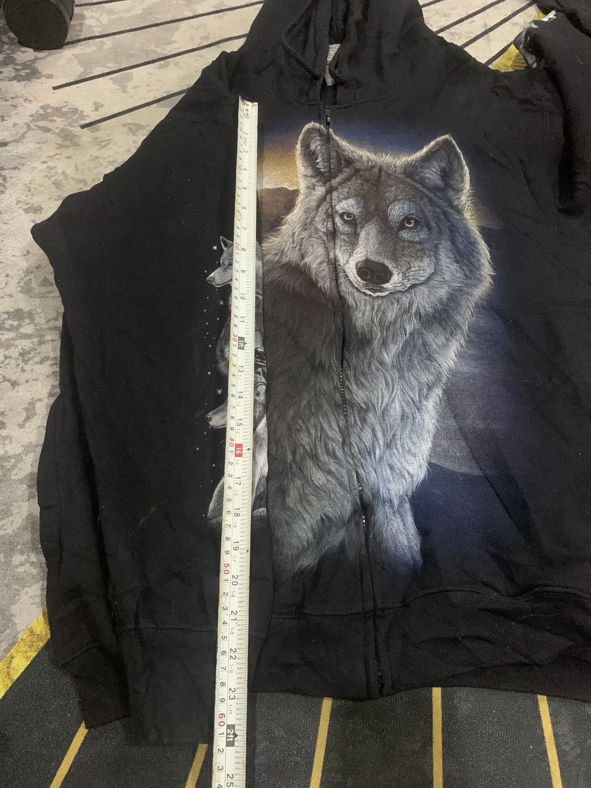 Vintage VINTAGE!! Sweater Hoodies Animal Backprint Size US L / EU 52-54 / 3 - 8 Thumbnail